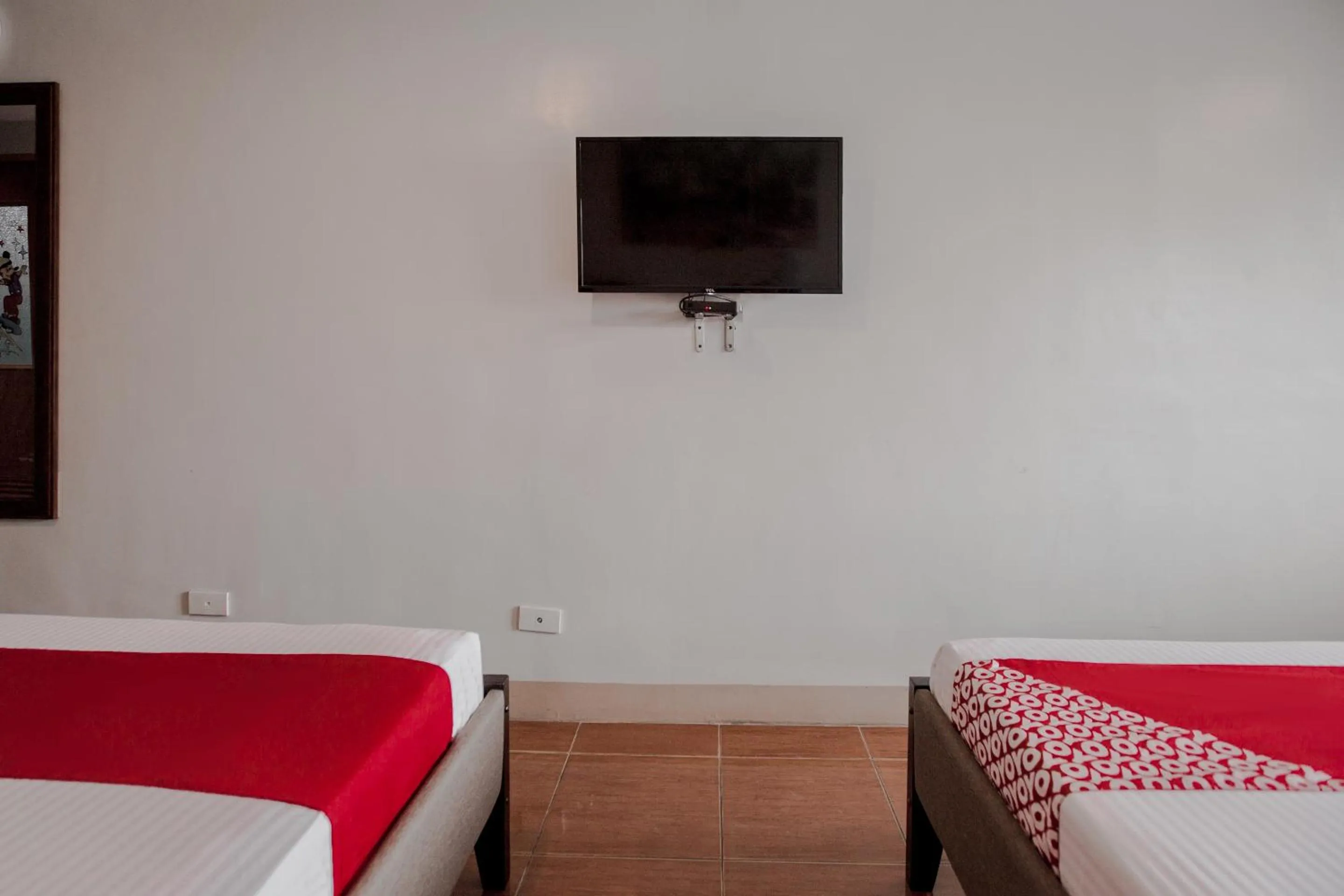 Bedroom, Bed in Super OYO 714 Haeinsa Condotel