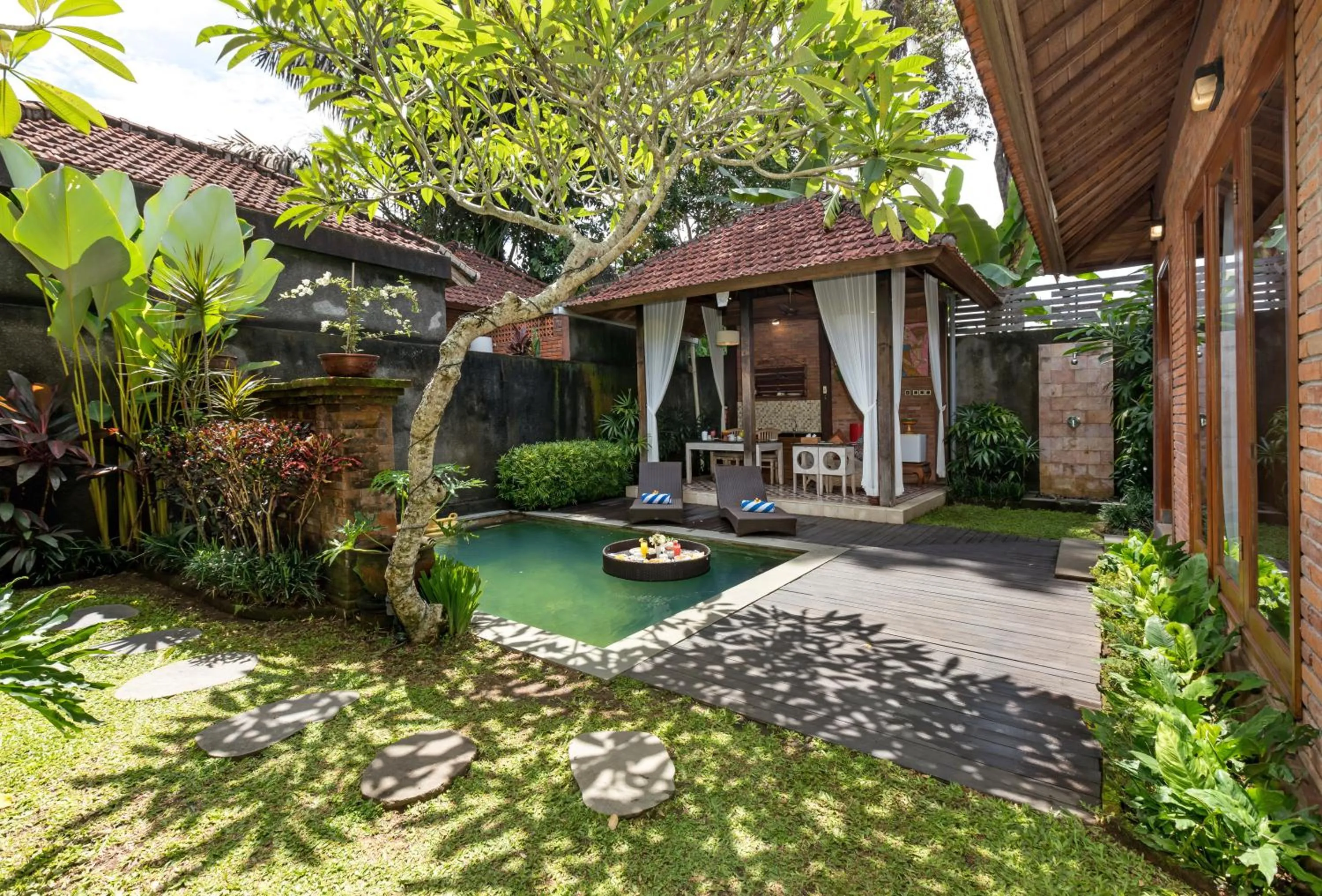 Ubud Raya Villa