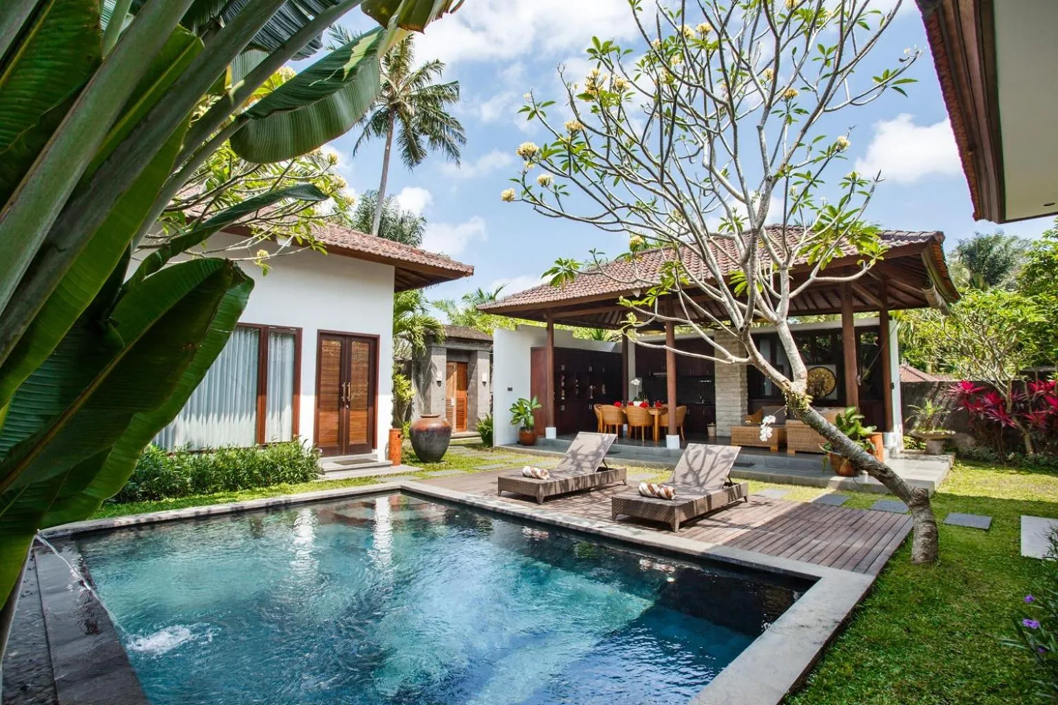Swimming pool in Ubud Raya Villa