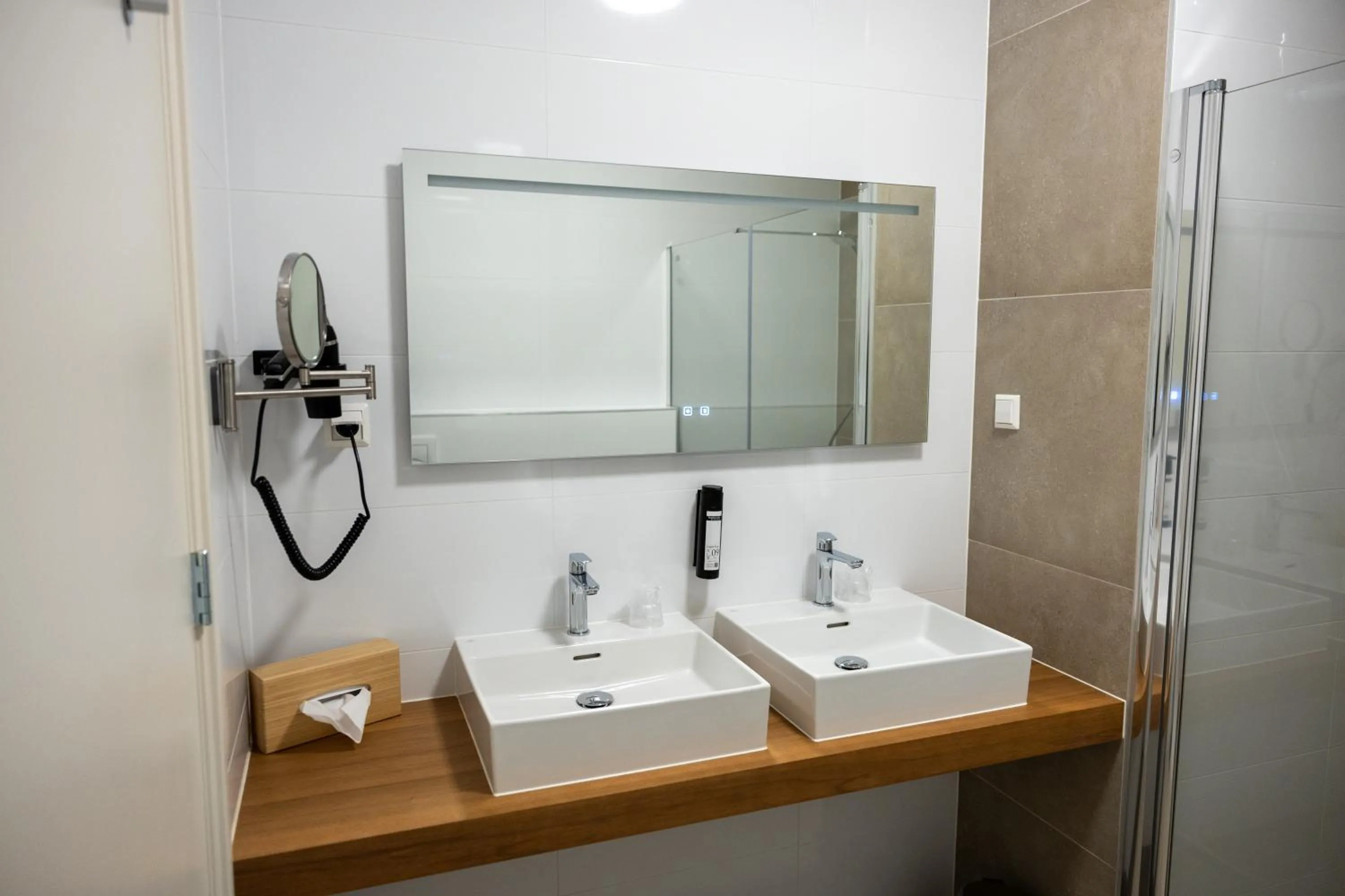 Bathroom in Parkhotel Mastbosch Breda