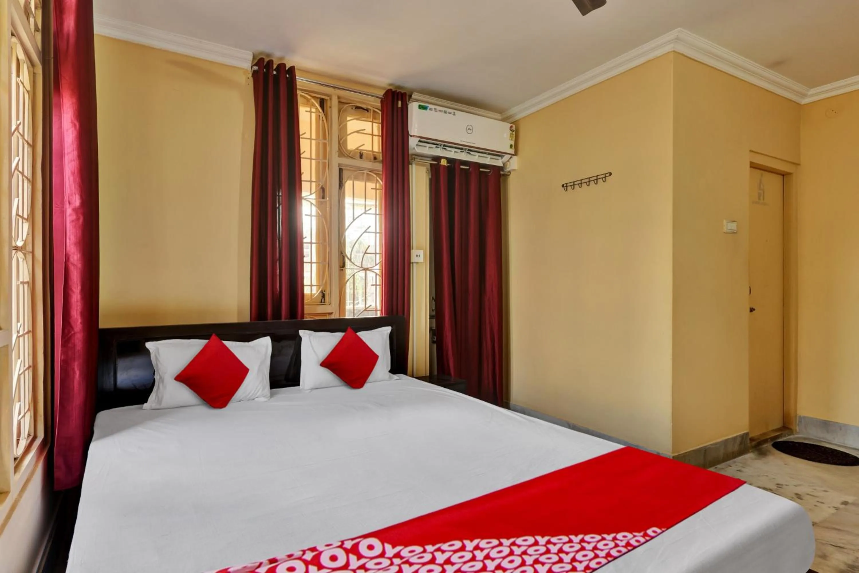 Bedroom, Bed in Super Hotel O Metro Guest House