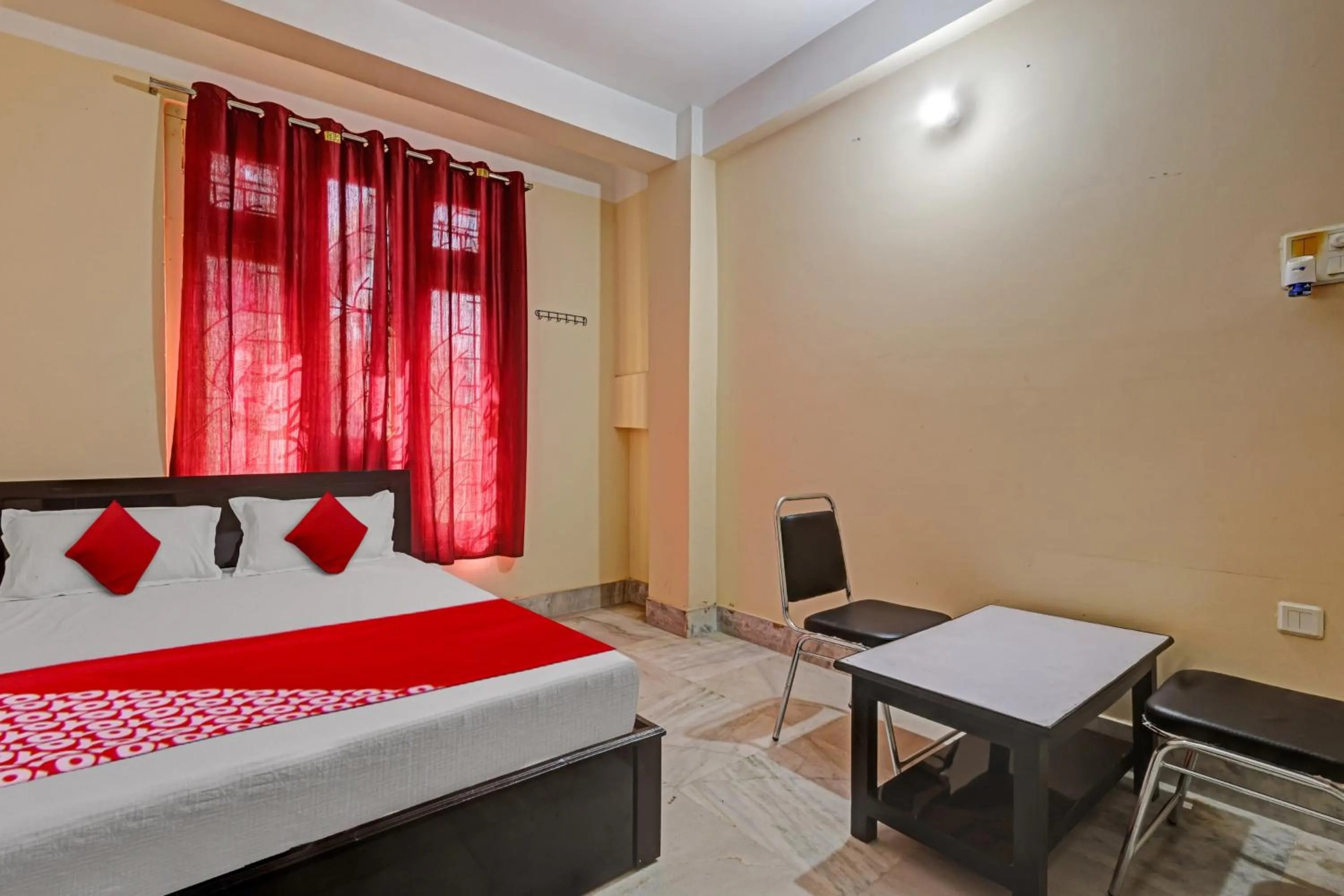 Bedroom, Bed in Super Hotel O Metro Guest House