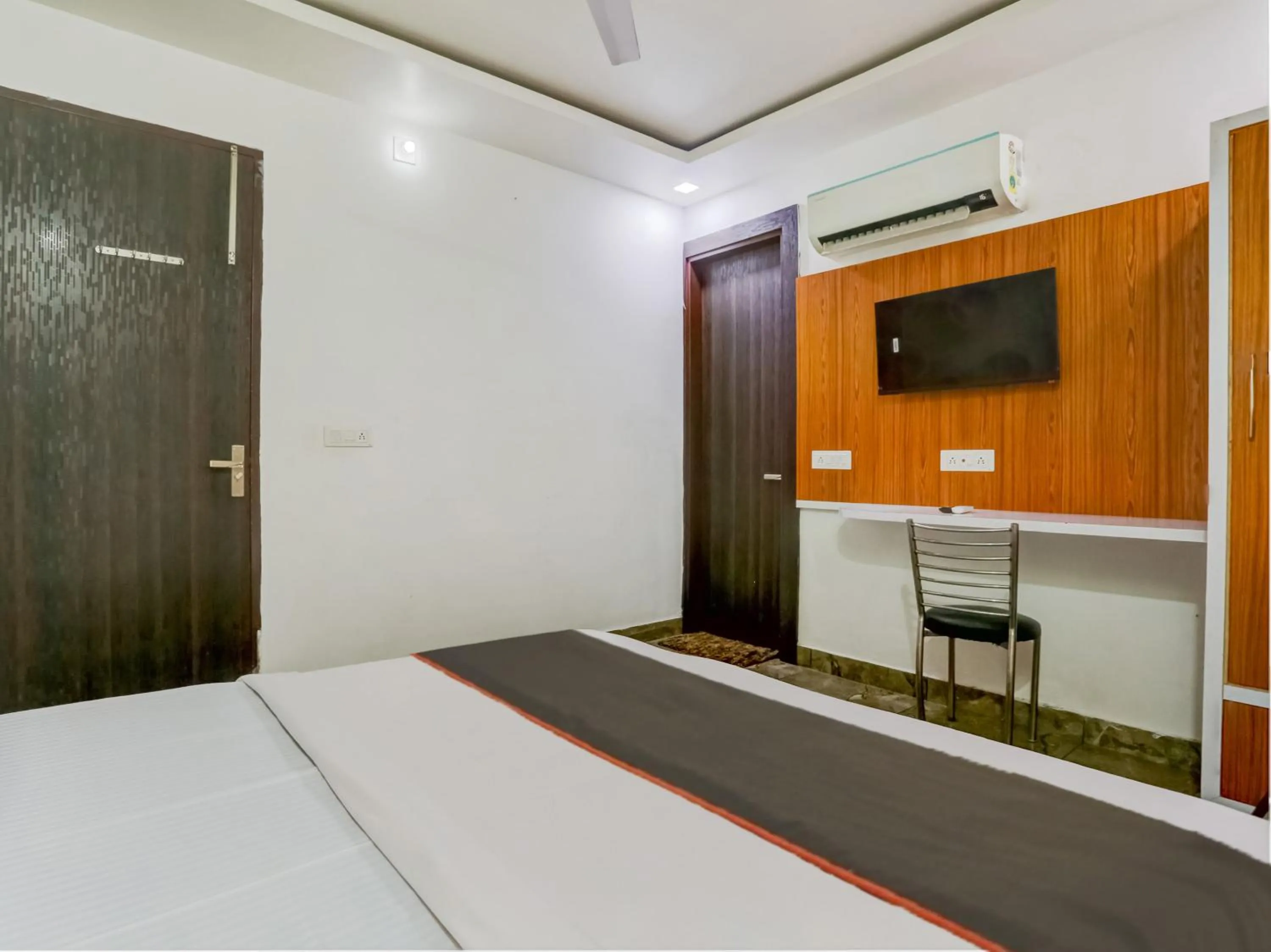 Bedroom, Bed in Collection O Mukur Hotel And Restaurant