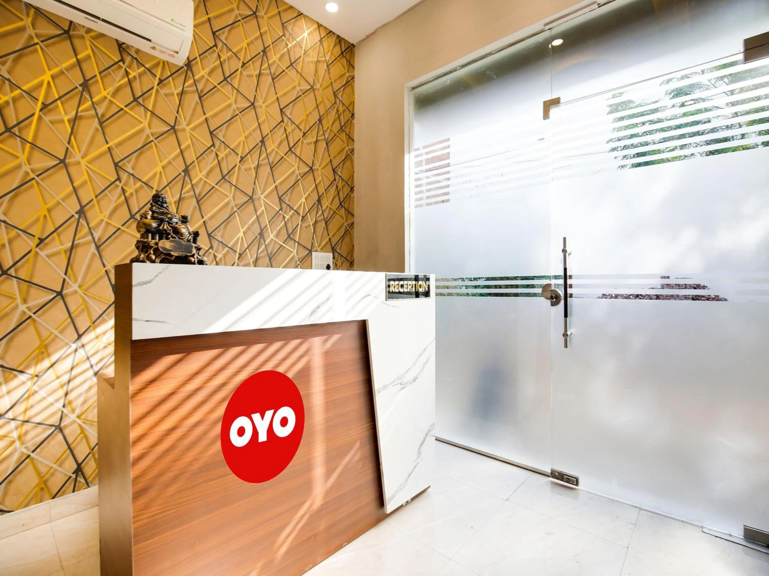 Lobby or reception in Hotel O Golden A