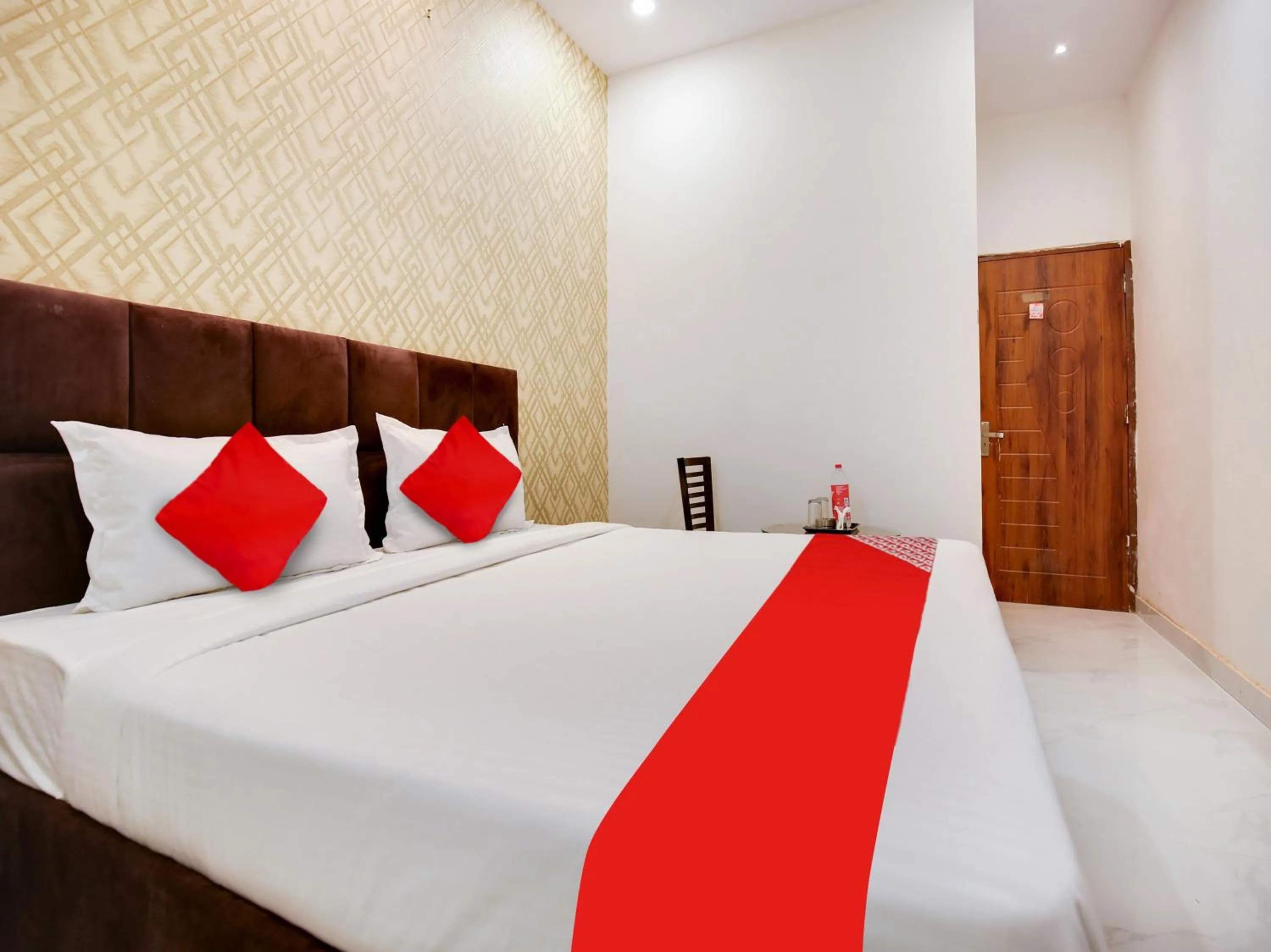 Bedroom, Bed in Hotel O Golden A