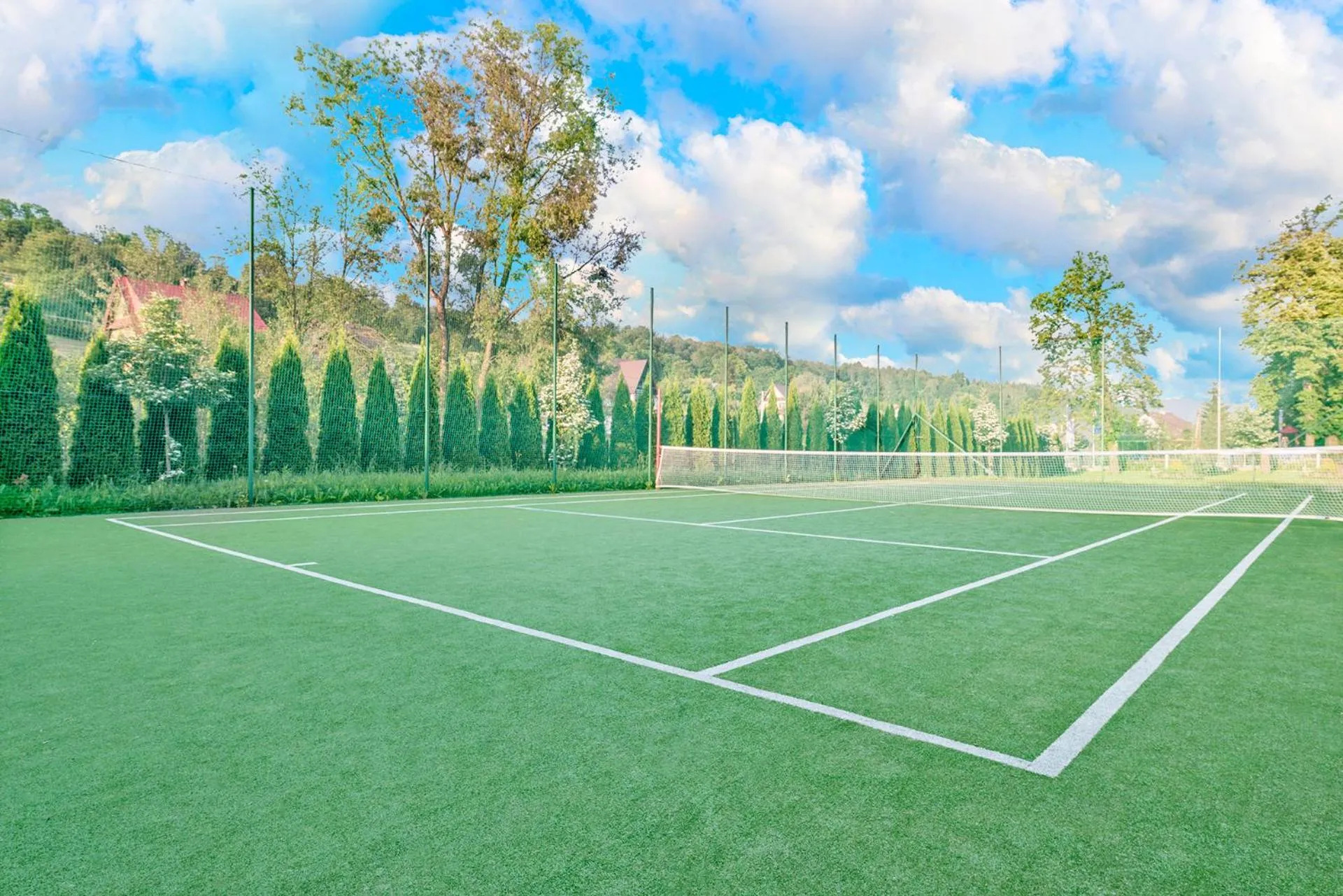 Tennis court in Hotel Olivia Medical SPA