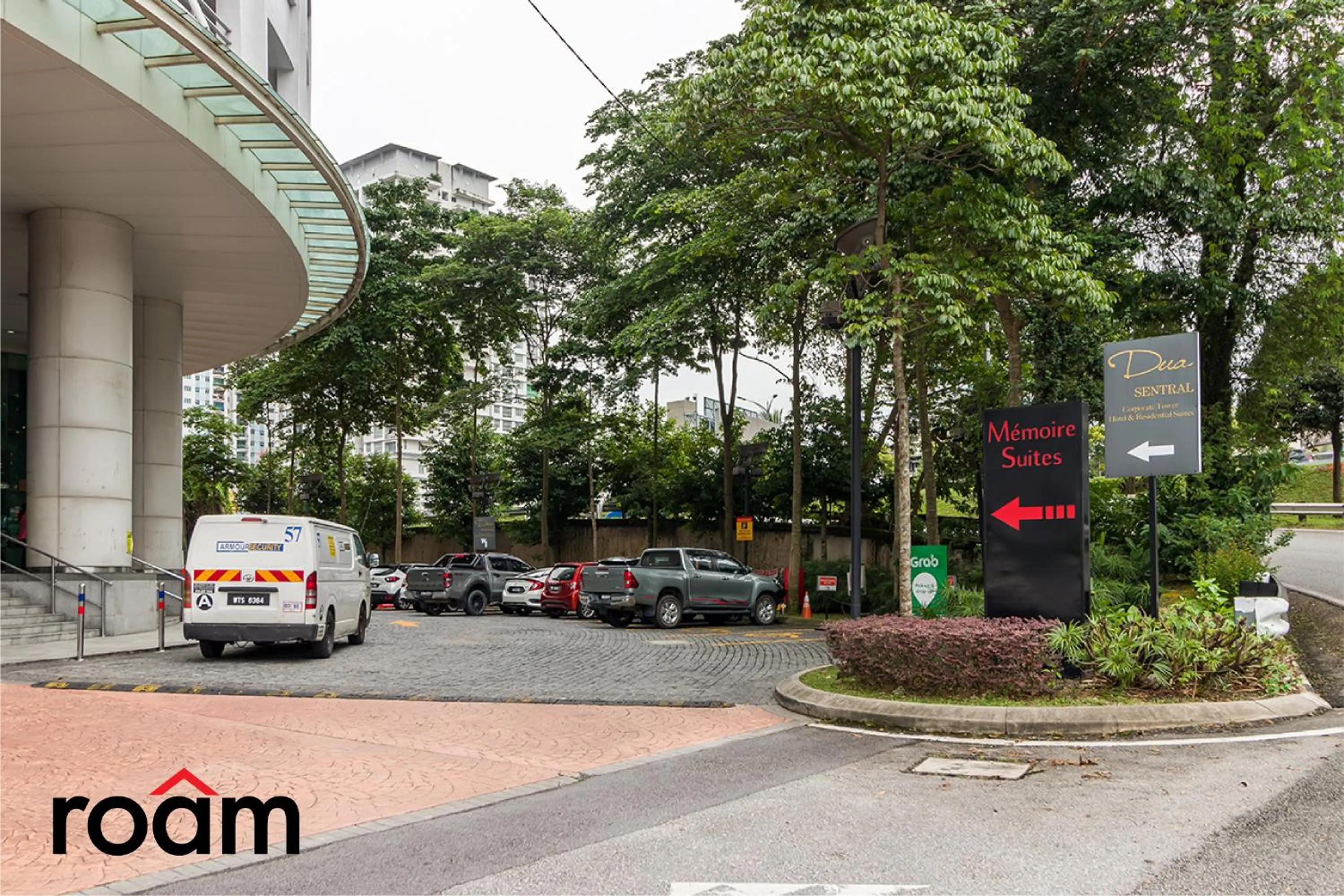 Property building in Dua Sentral KL Sentral