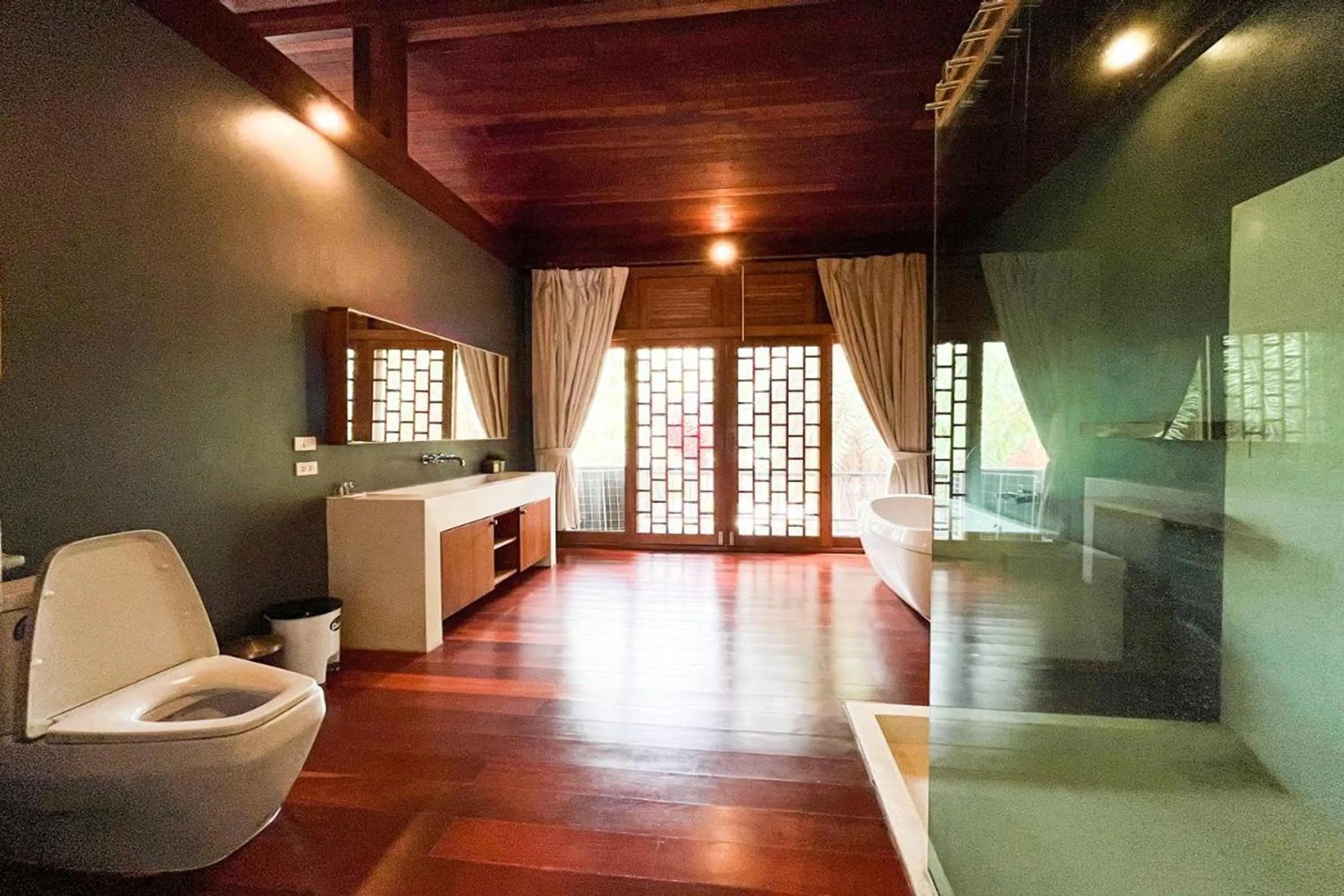 Bathroom in SS pool villa hills