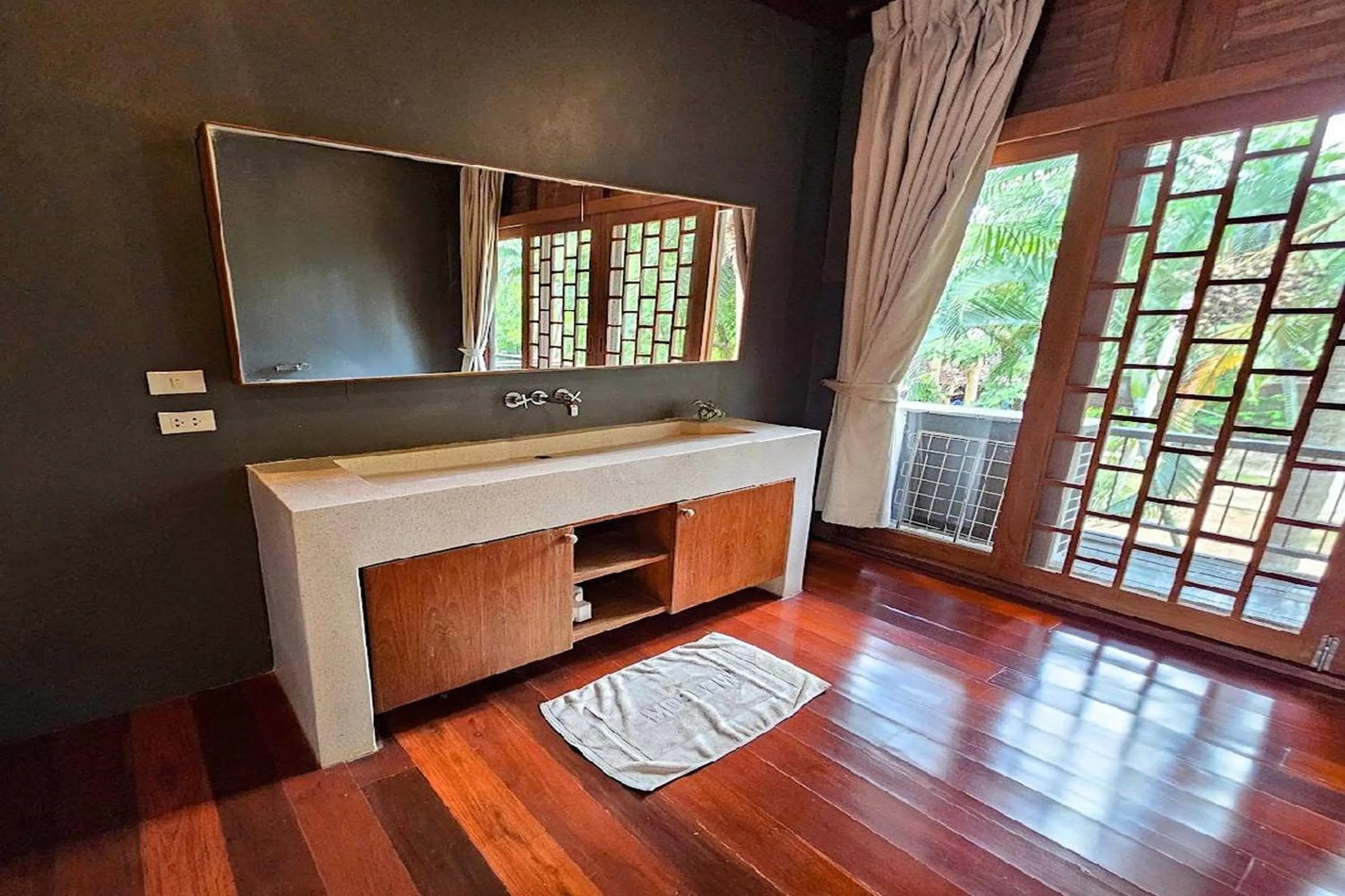 Bathroom in SS pool villa hills