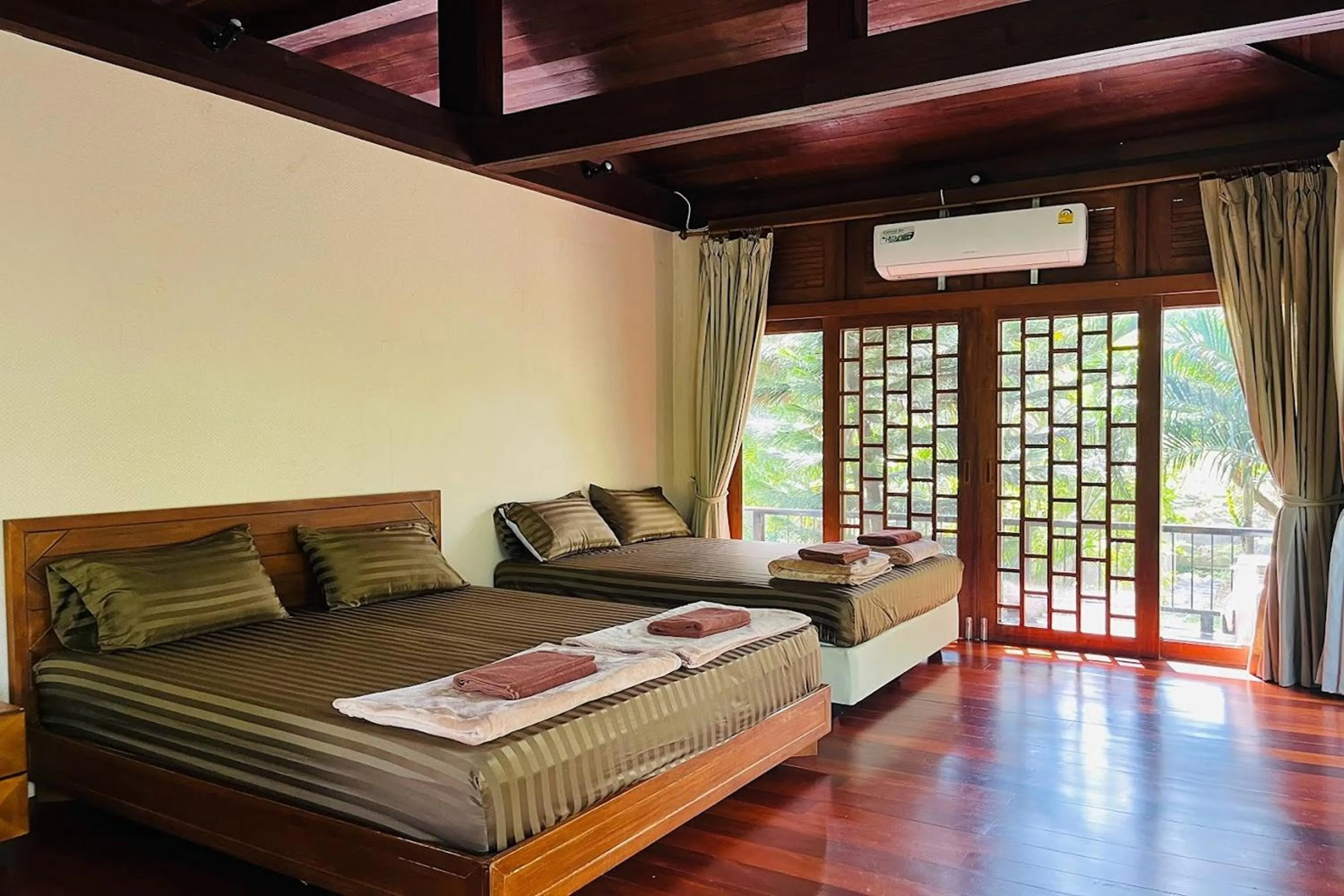 Bedroom, Bed in SS pool villa hills