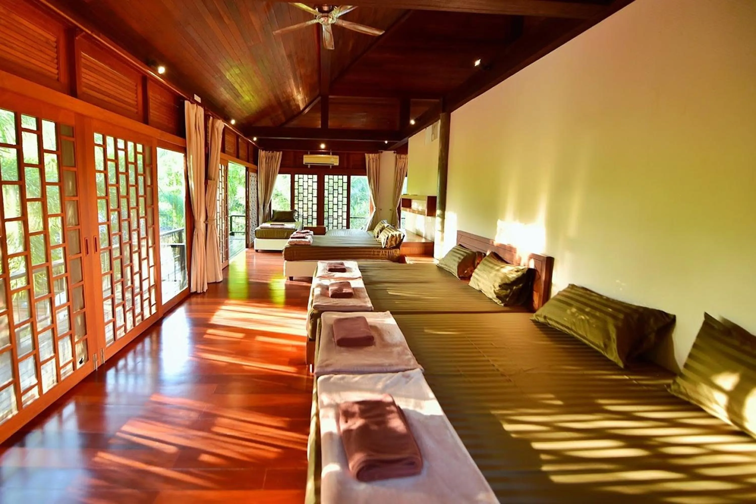 Bedroom in SS pool villa hills