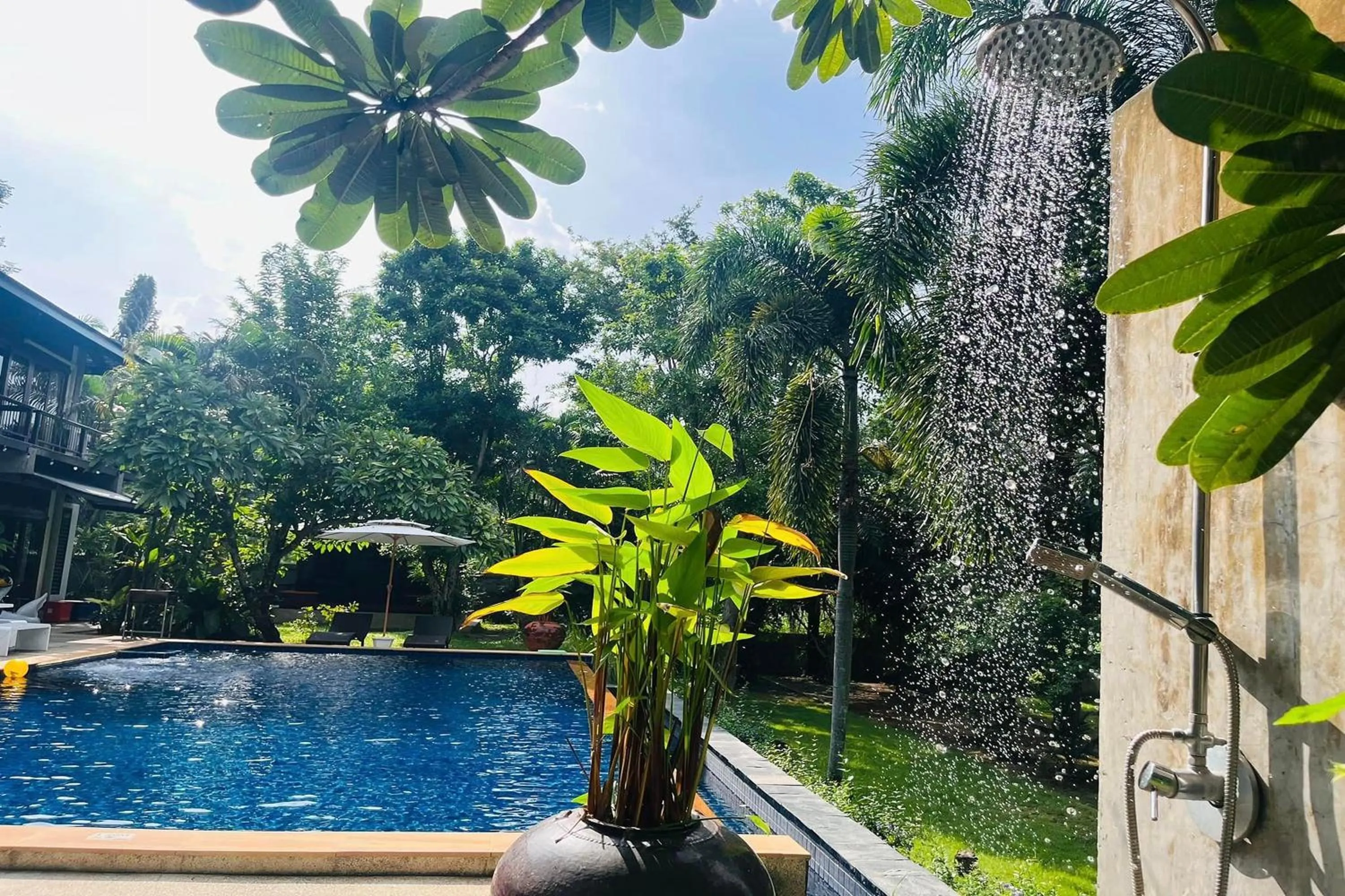 Swimming pool in SS pool villa hills