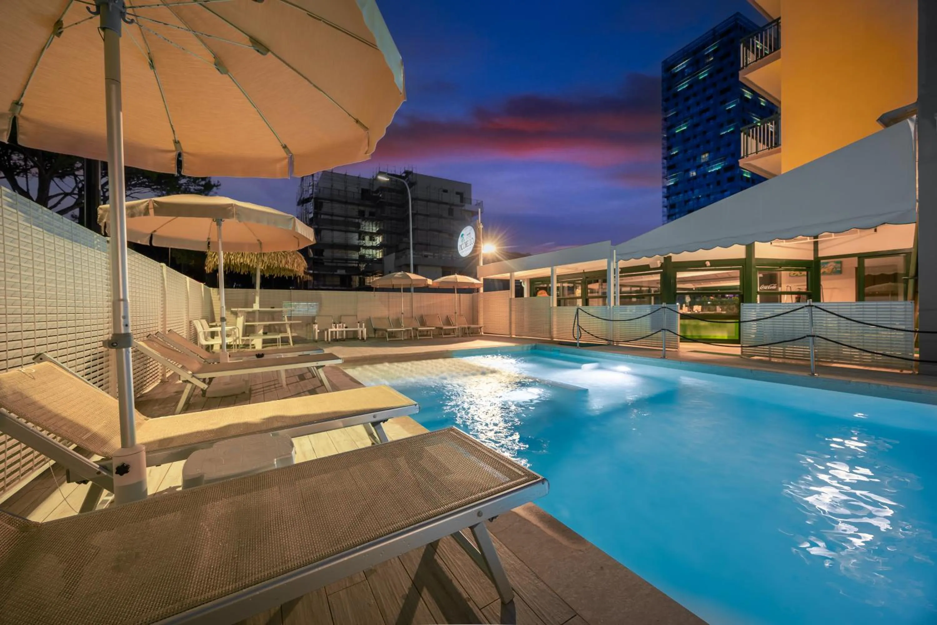 Swimming pool in Hotel Picobello Pineta