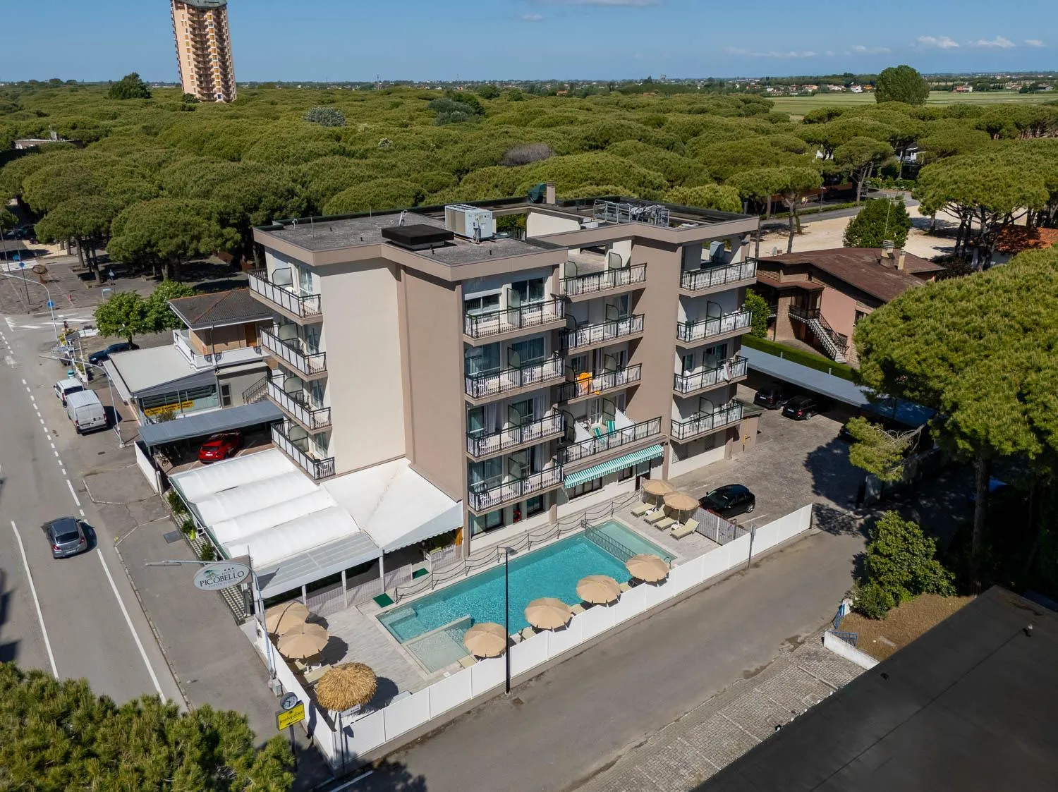 Property building in Hotel Picobello Pineta