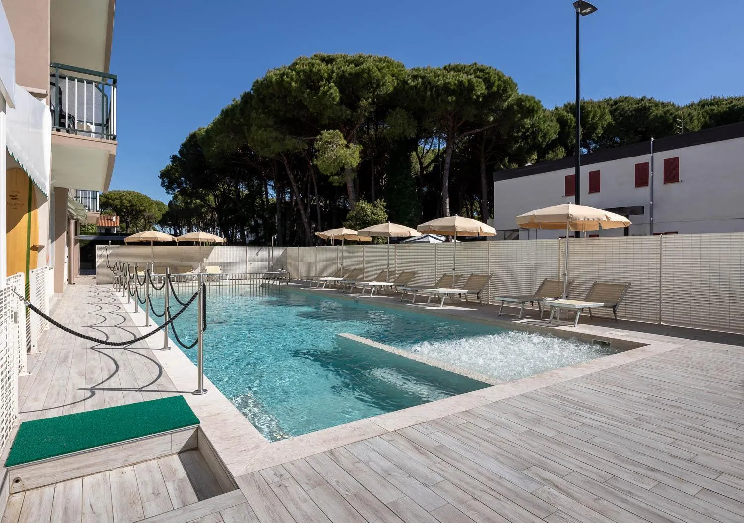 Pool view in Hotel Picobello Pineta