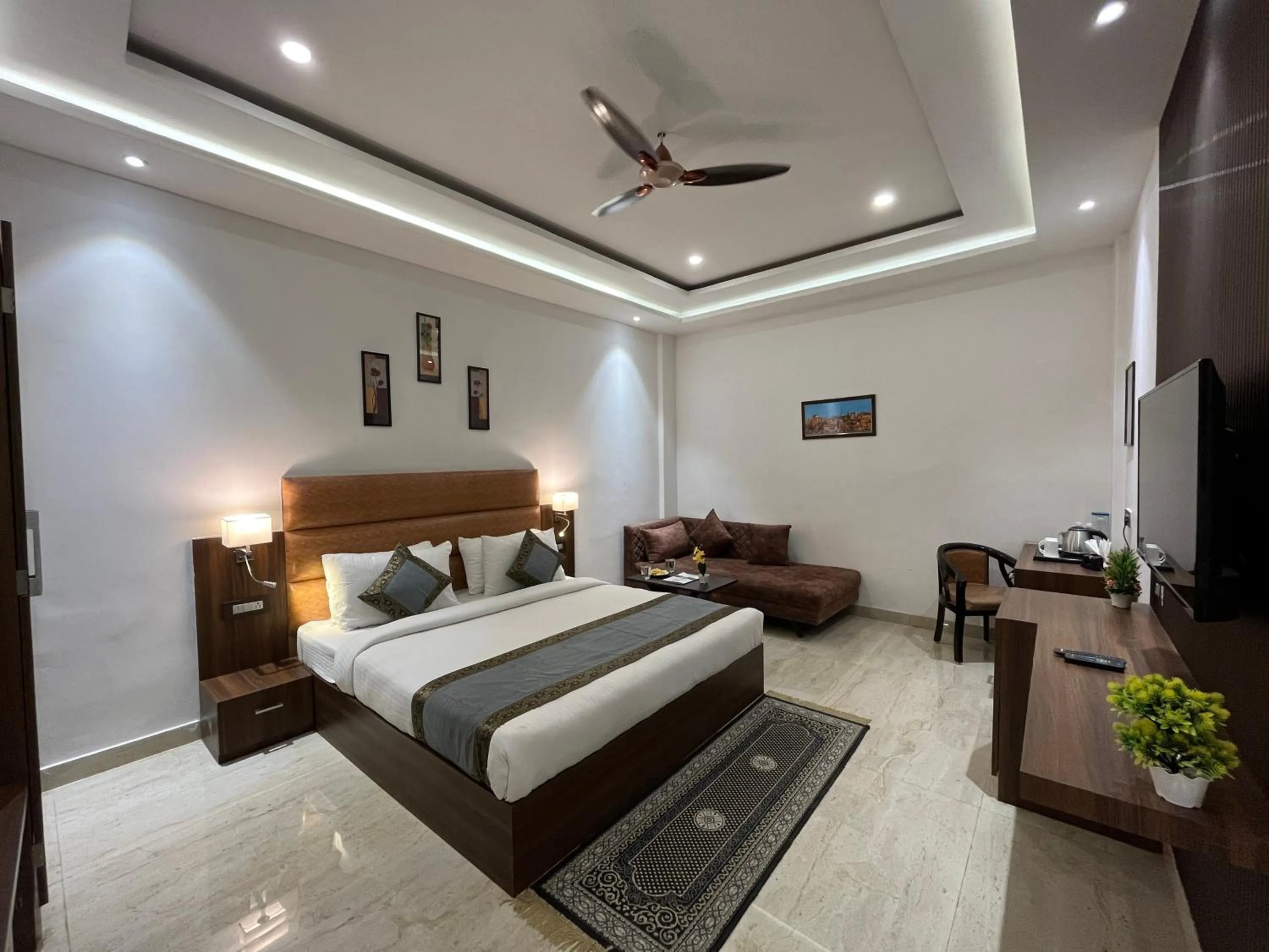 Hotel Kalawati Palace