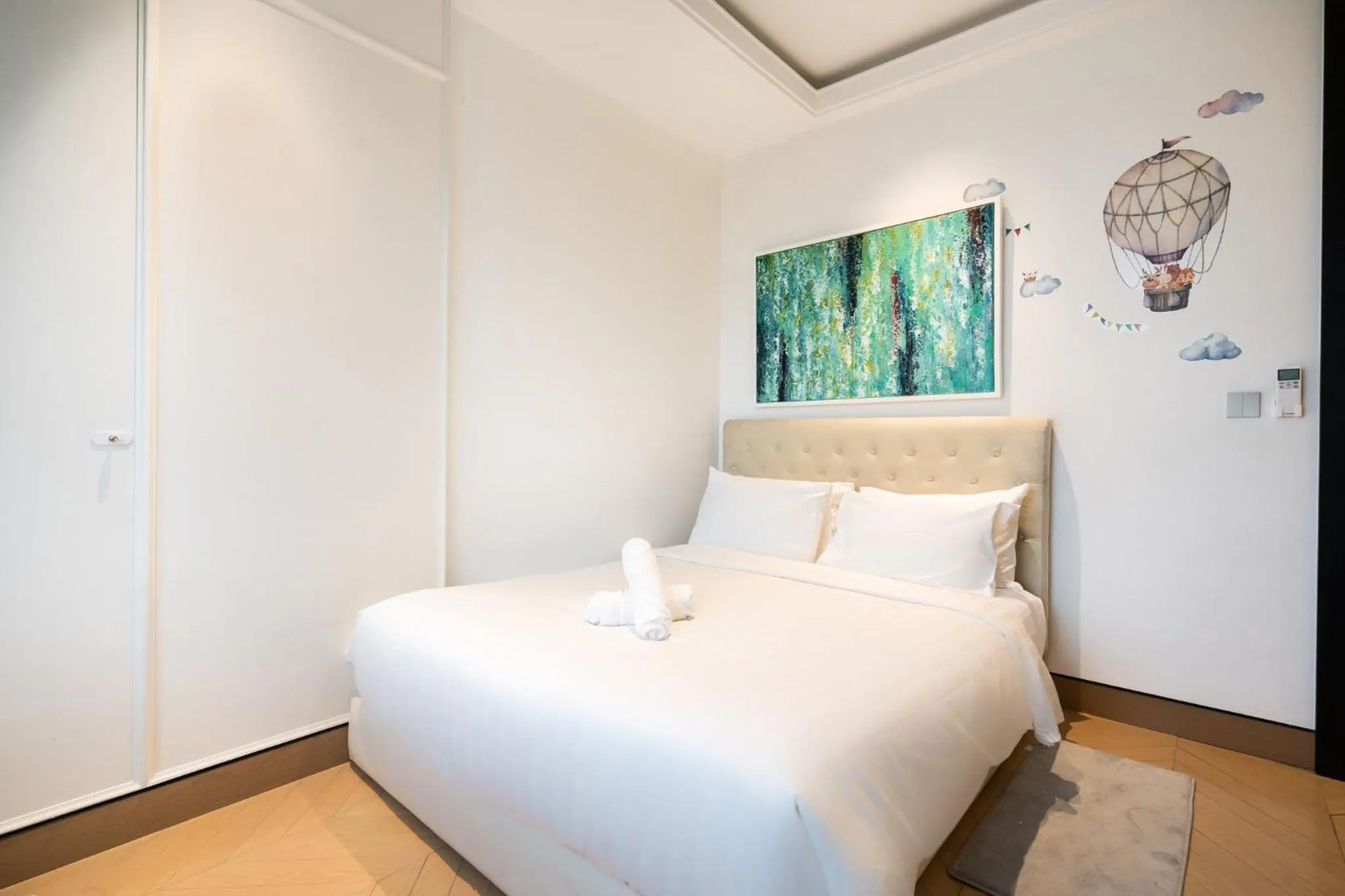 Bed in The Rixx Madison