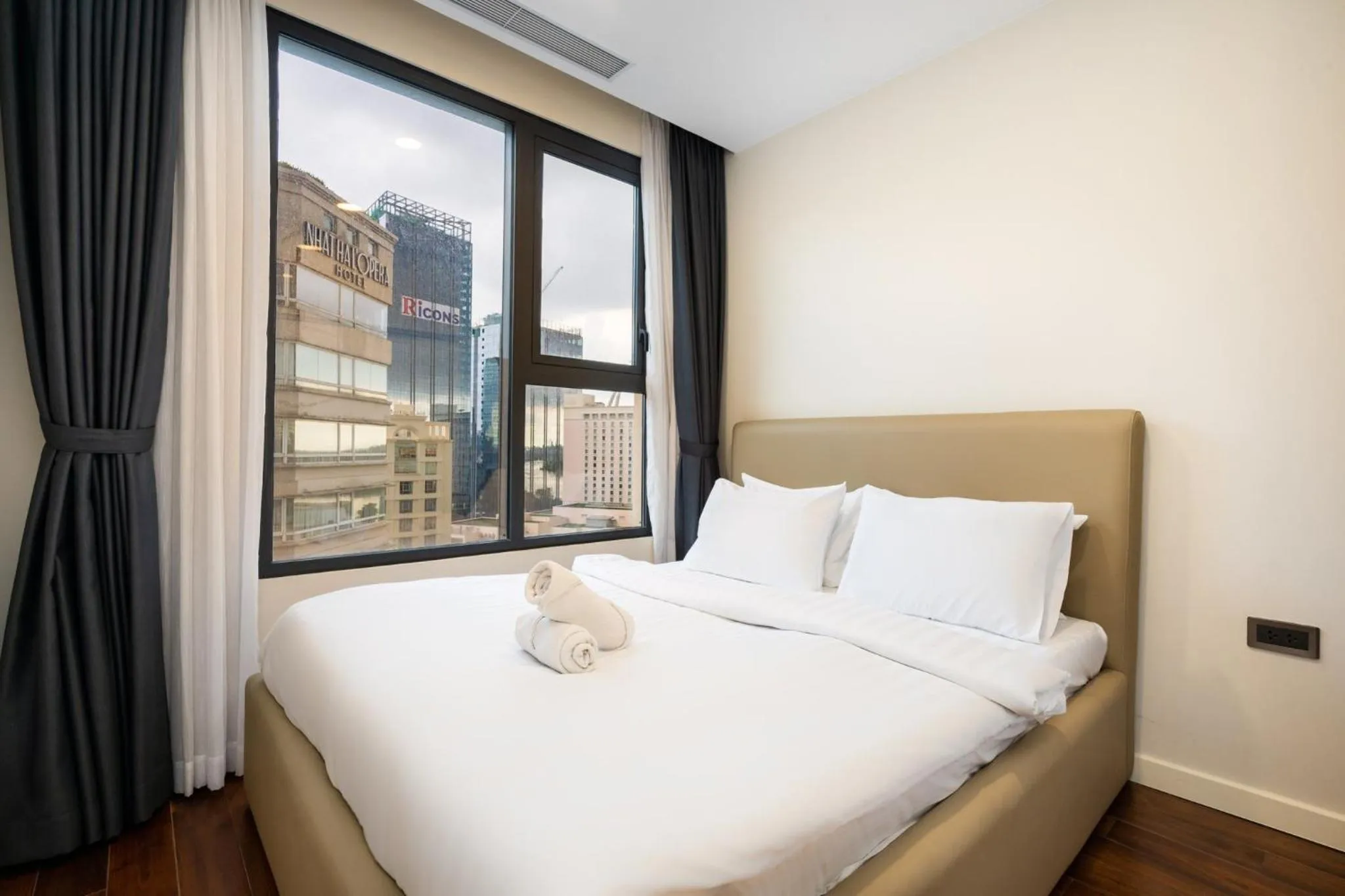 Bed in The Rixx Madison