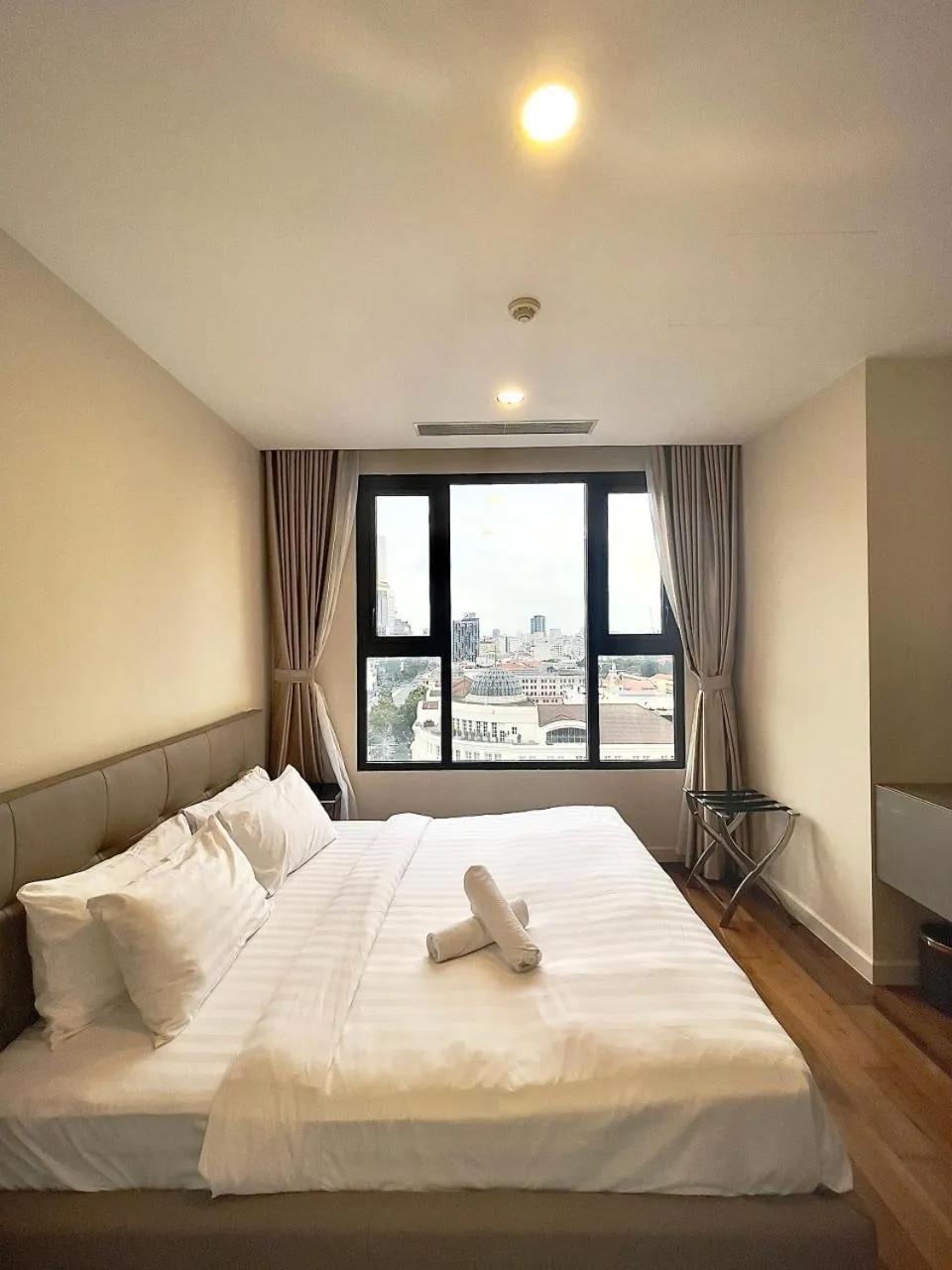 Bed in The Rixx Madison