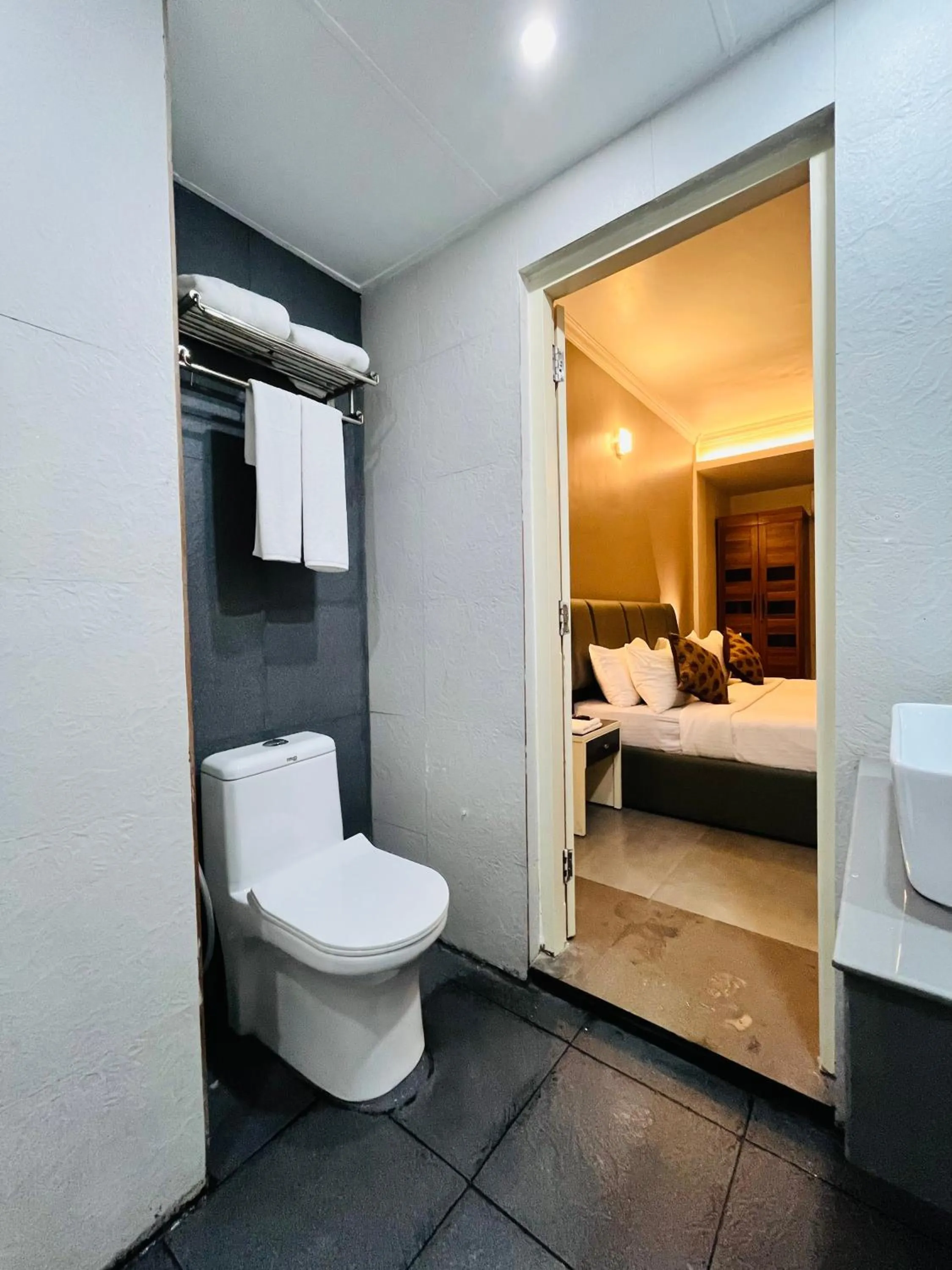 Bathroom, Bed in Nexstay Kassaba Inn