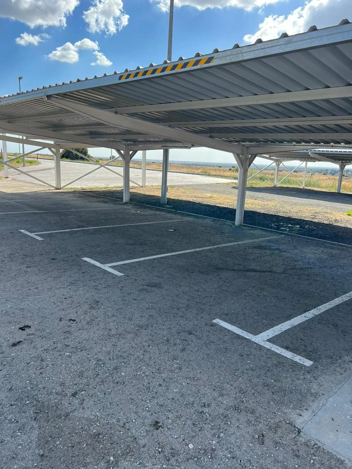 Parking in Motel 112