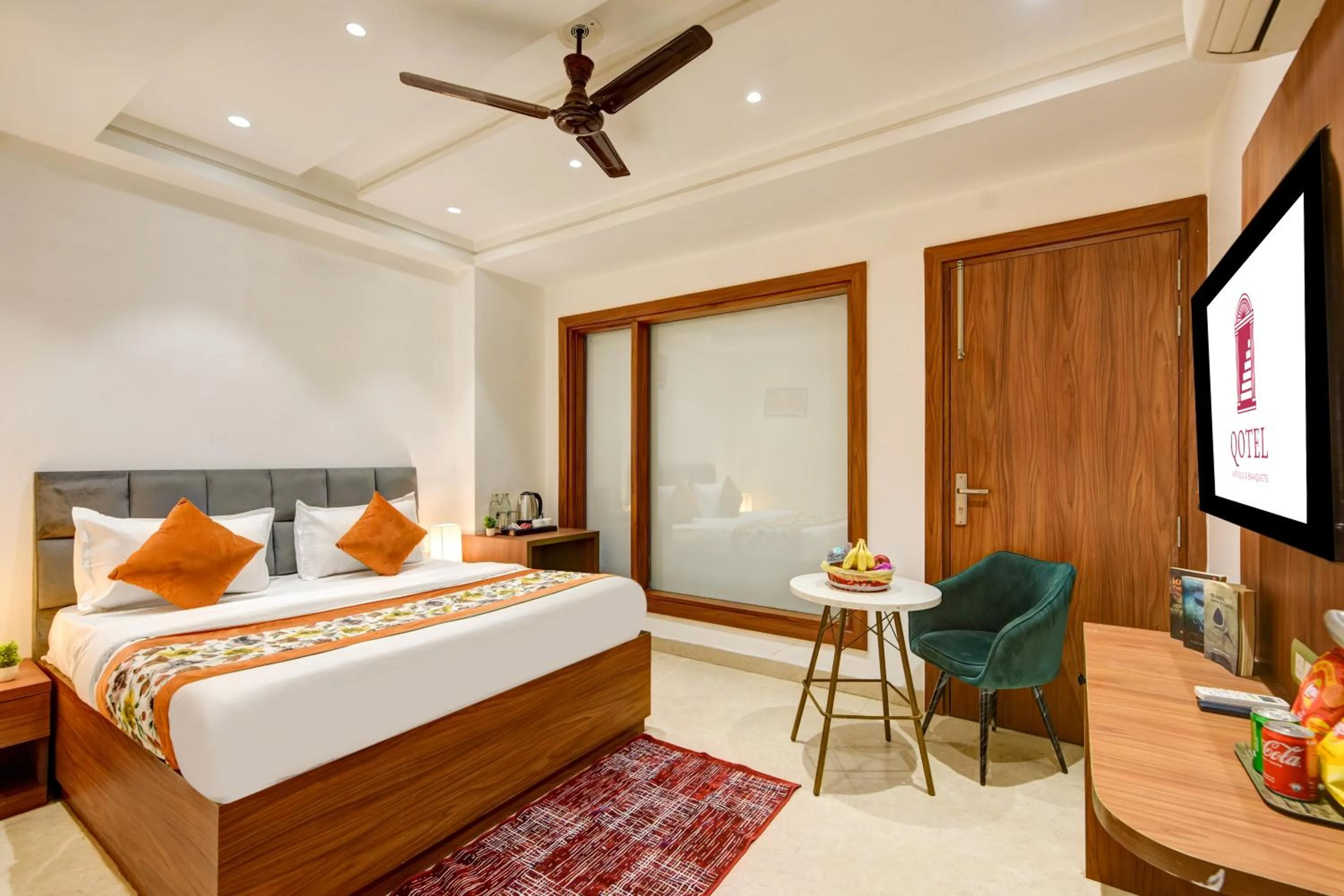 Bed in Qotel Comfort Ashok Vihar - Near Delhi University