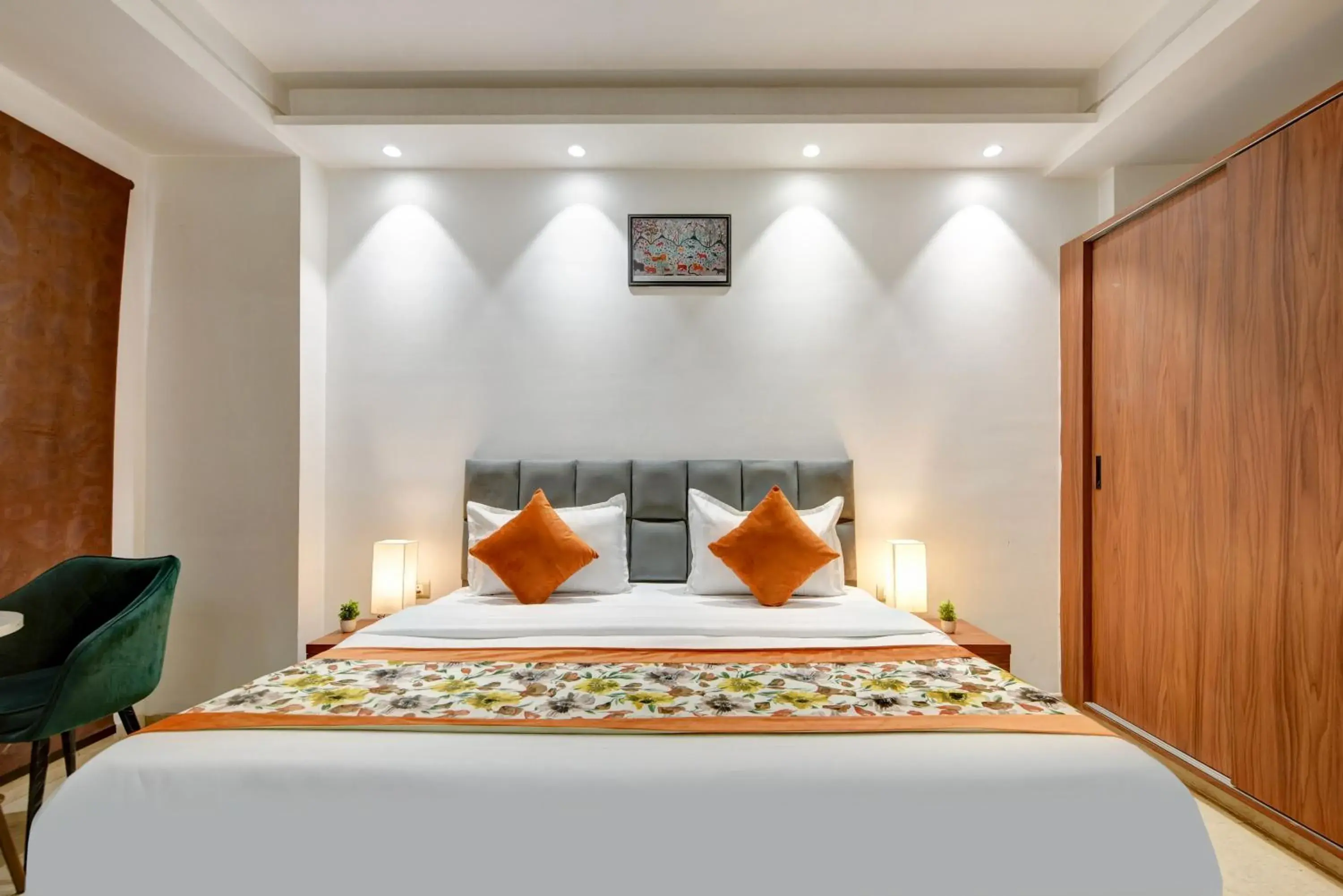 Deluxe King Room - single occupancy in Qotel Comfort Ashok Vihar Deluxe King Room - single occupancy in Qotel Comfort Ashok Vihar