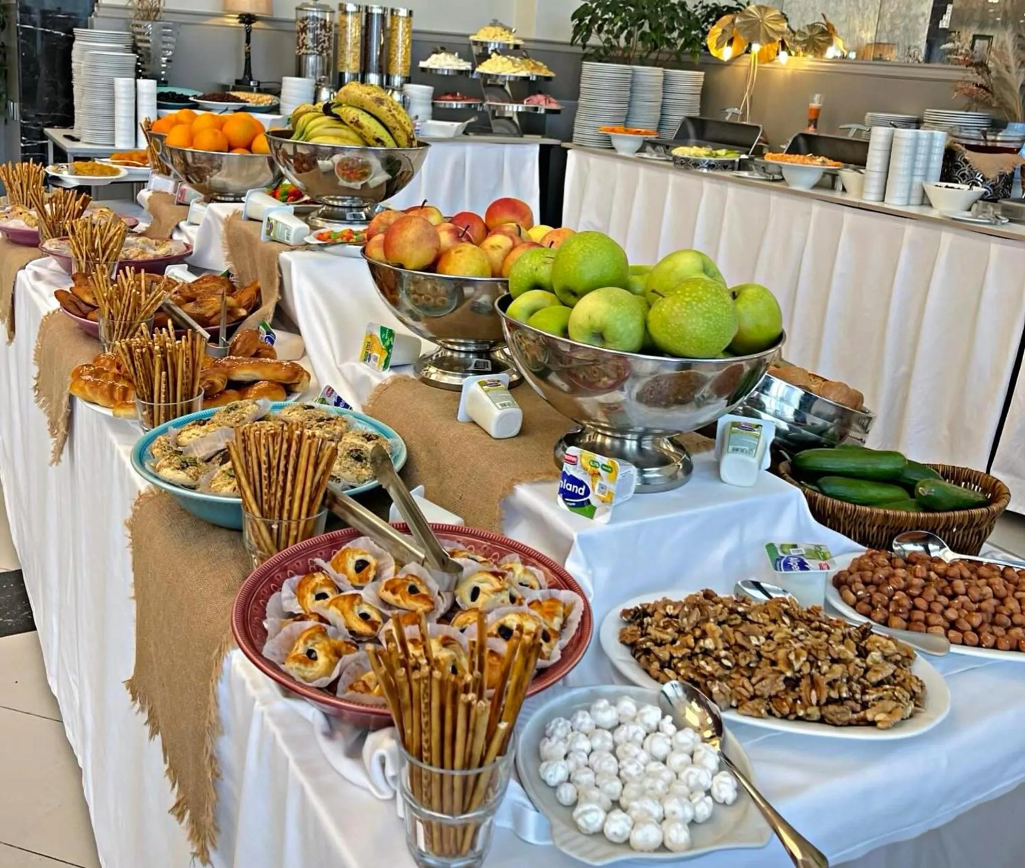 Restaurant/places to eat in Arena Sport Hotel