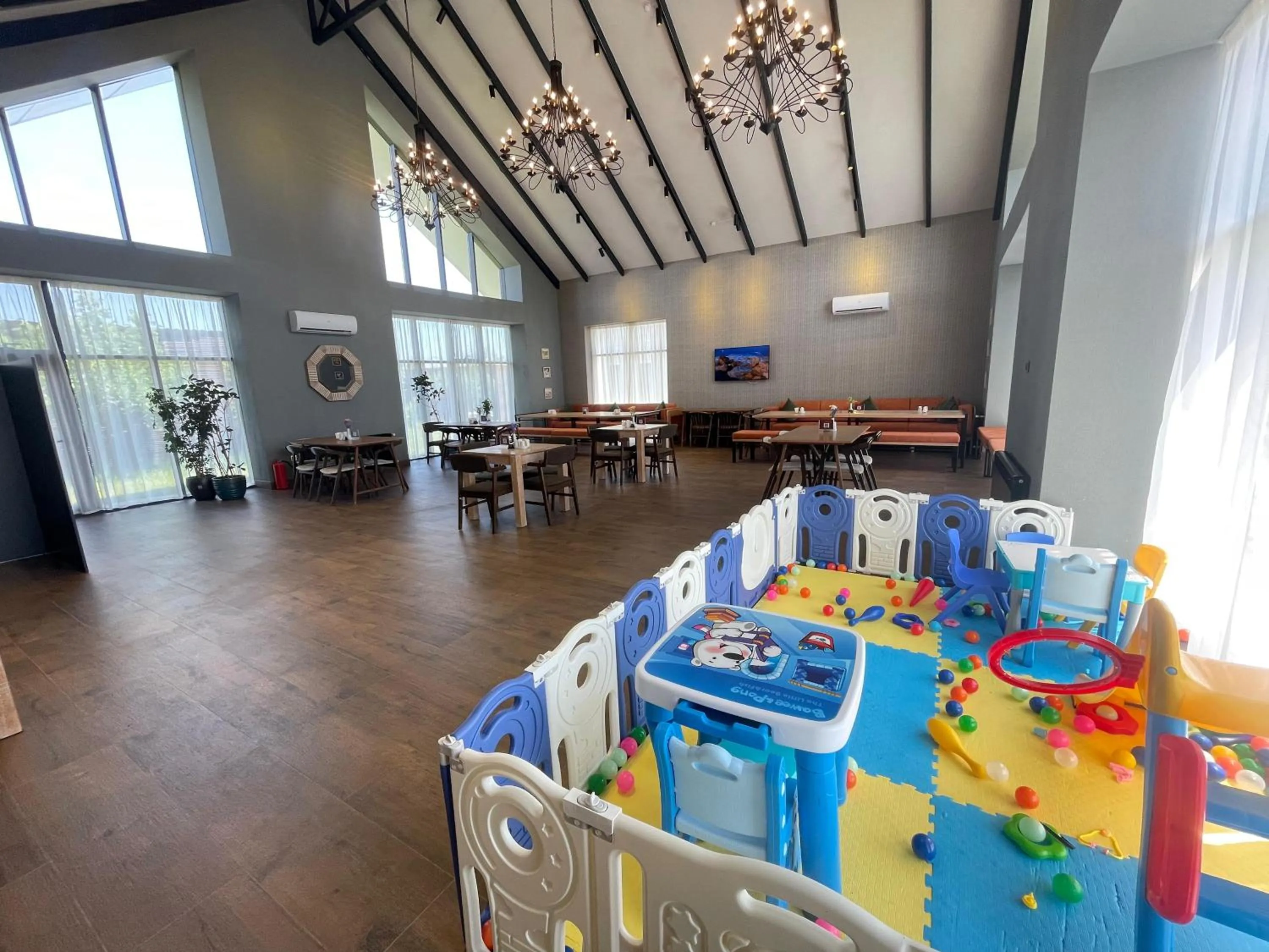 Restaurant/places to eat in Arena Sport Hotel