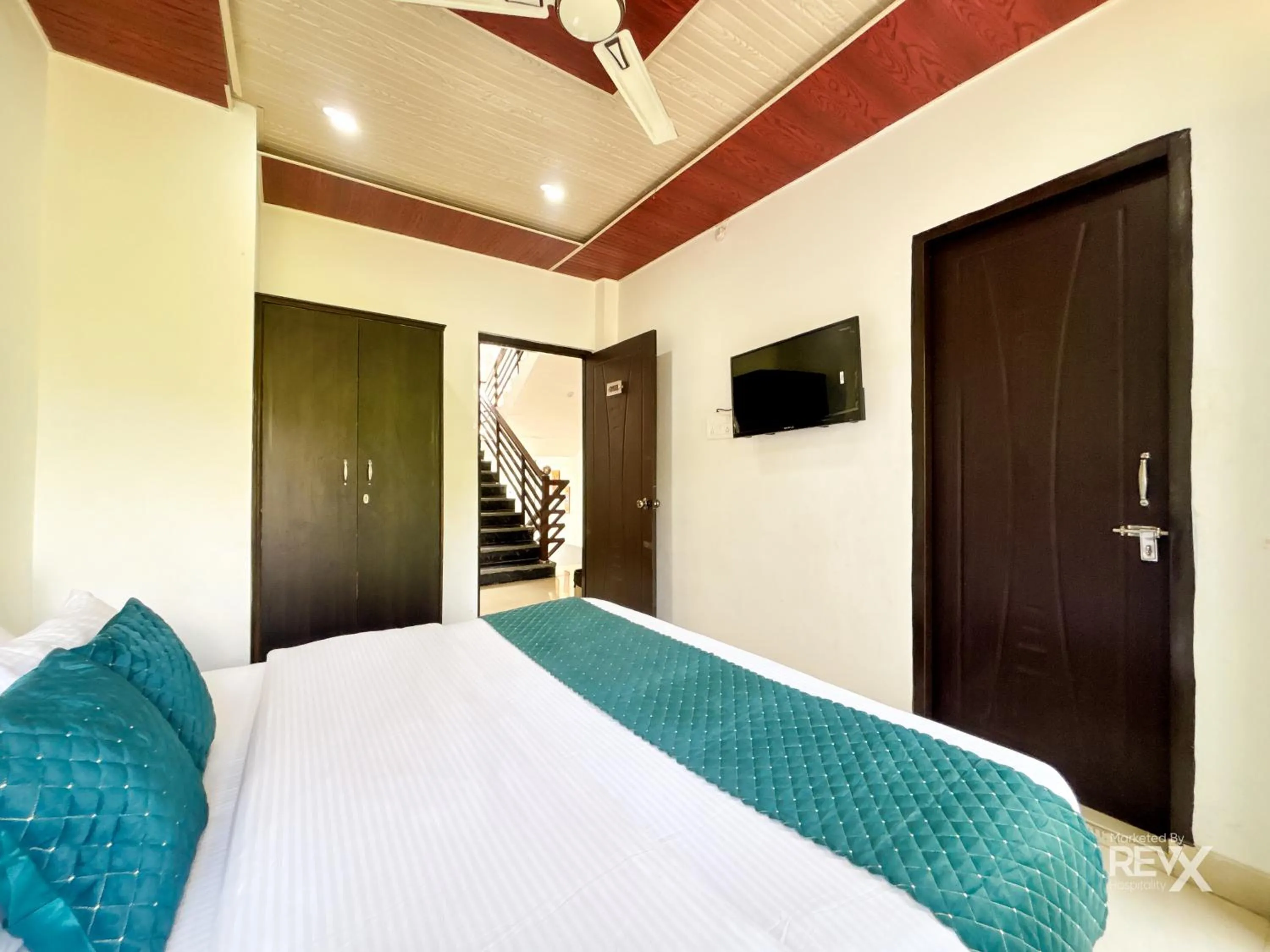 View (from property/room), Bed in Hotel Prince valley