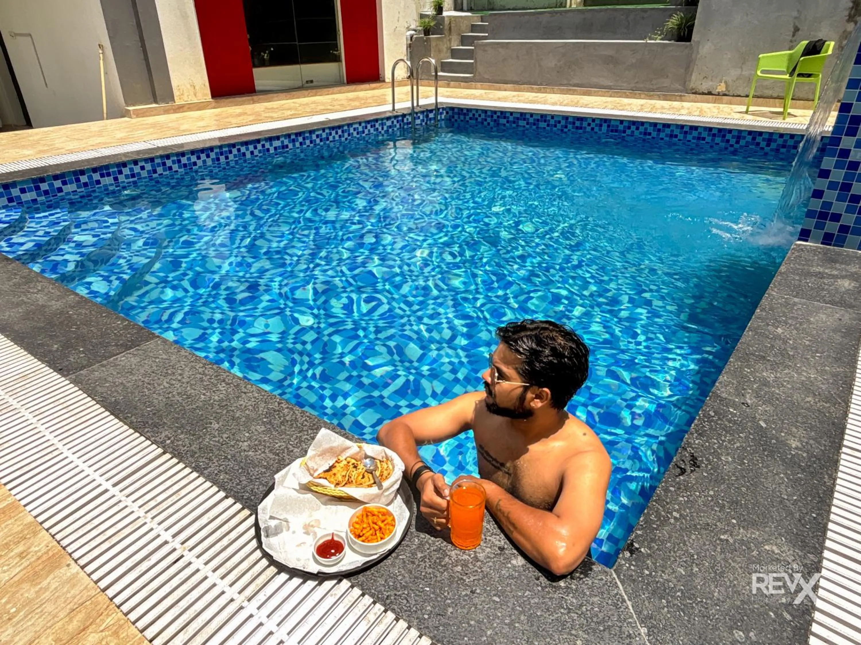 Day in Hotel Prince valley