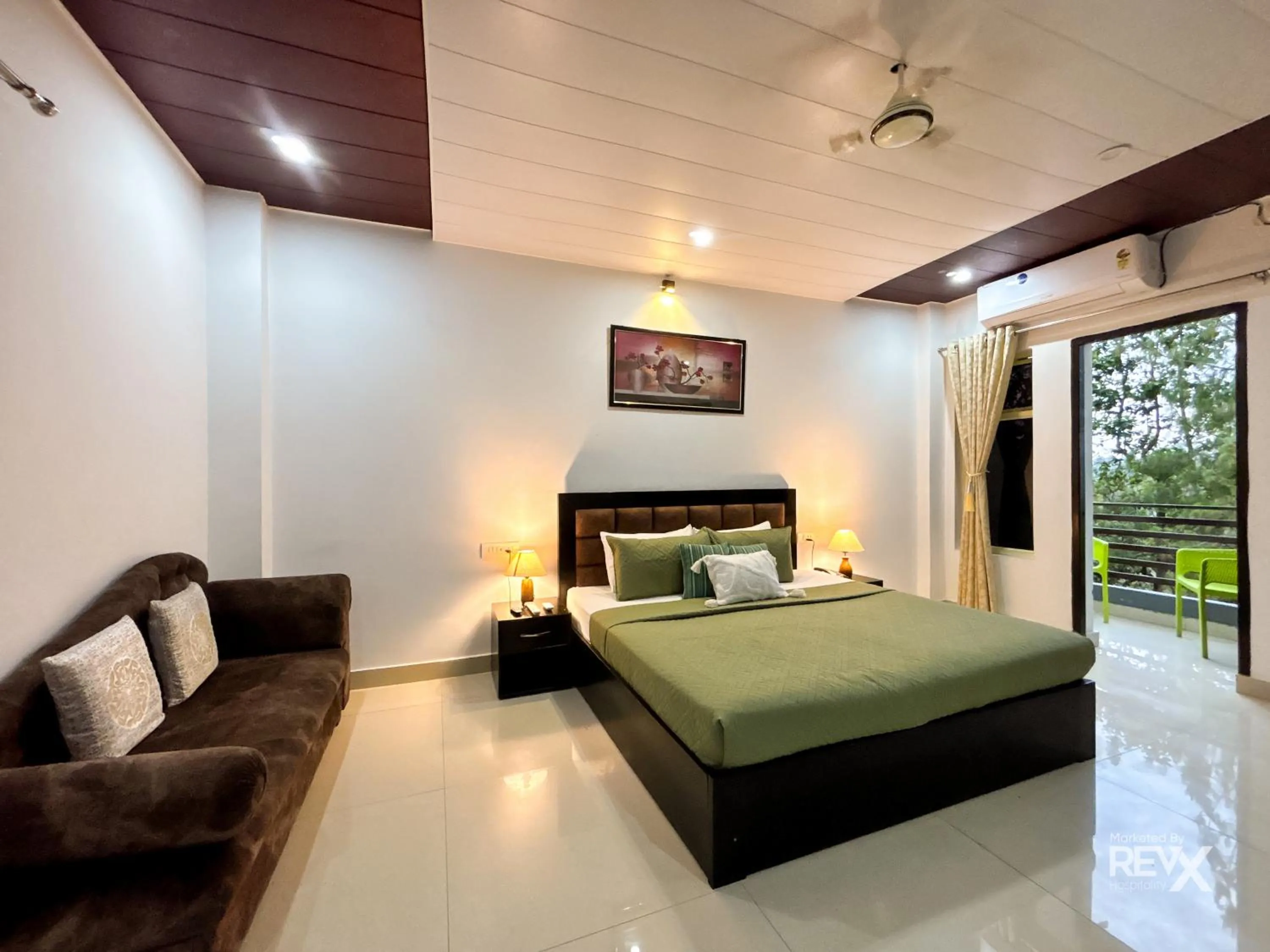 View (from property/room), Bed in Hotel Prince valley