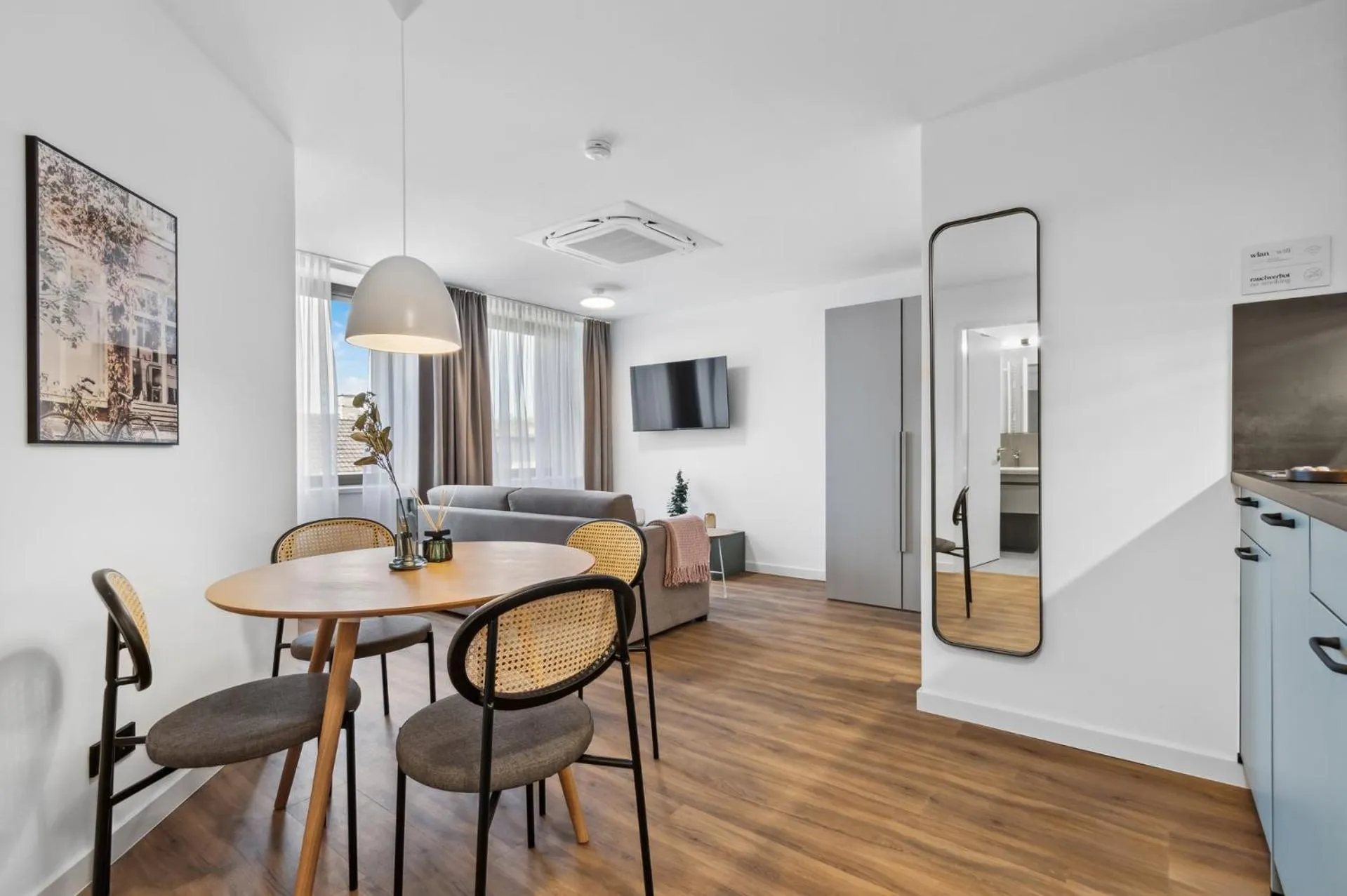 Kitchen or kitchenette in Limehome Oberhausen Paul-Reusch-Str