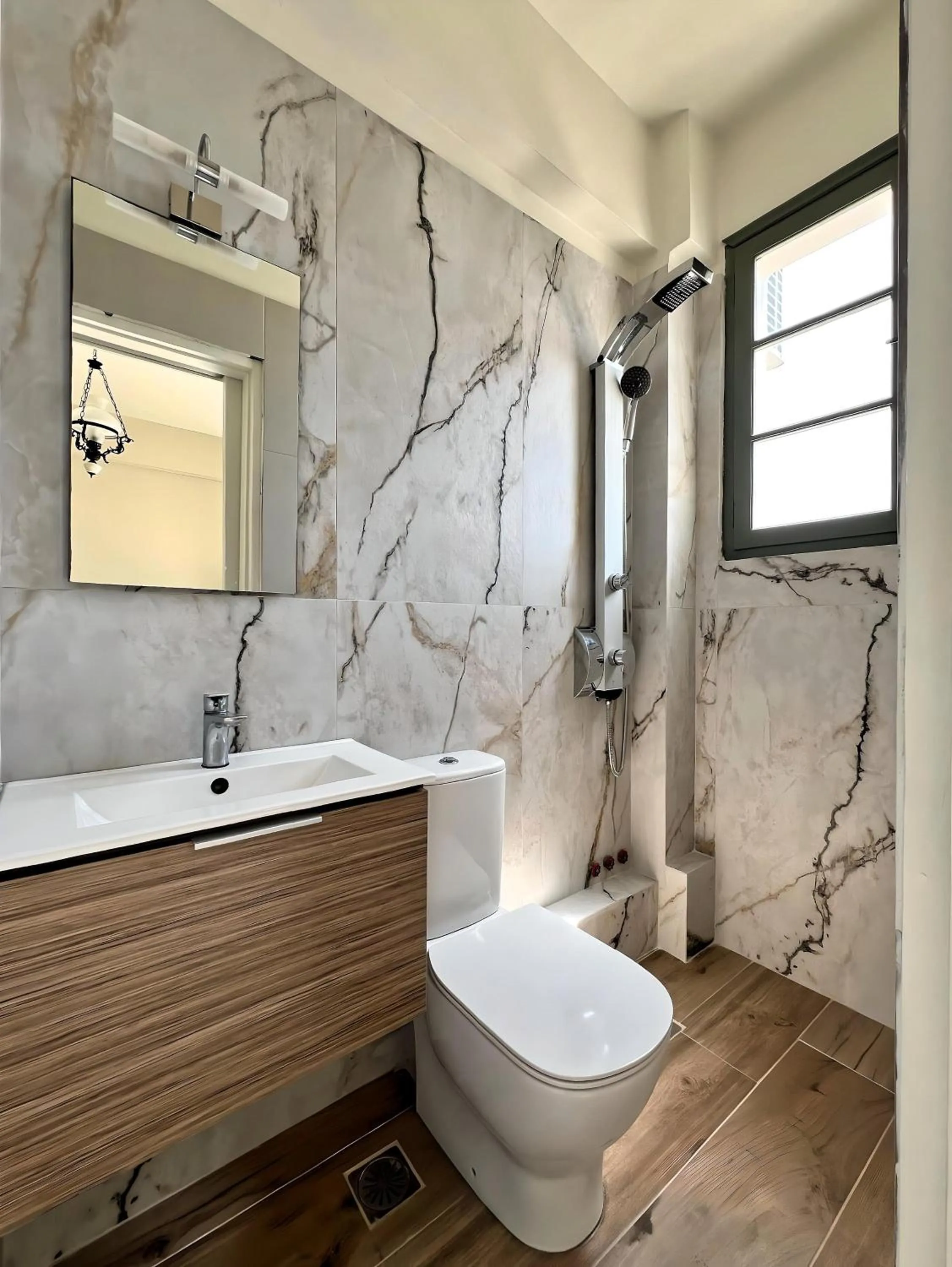 Shower in Kores Aegina