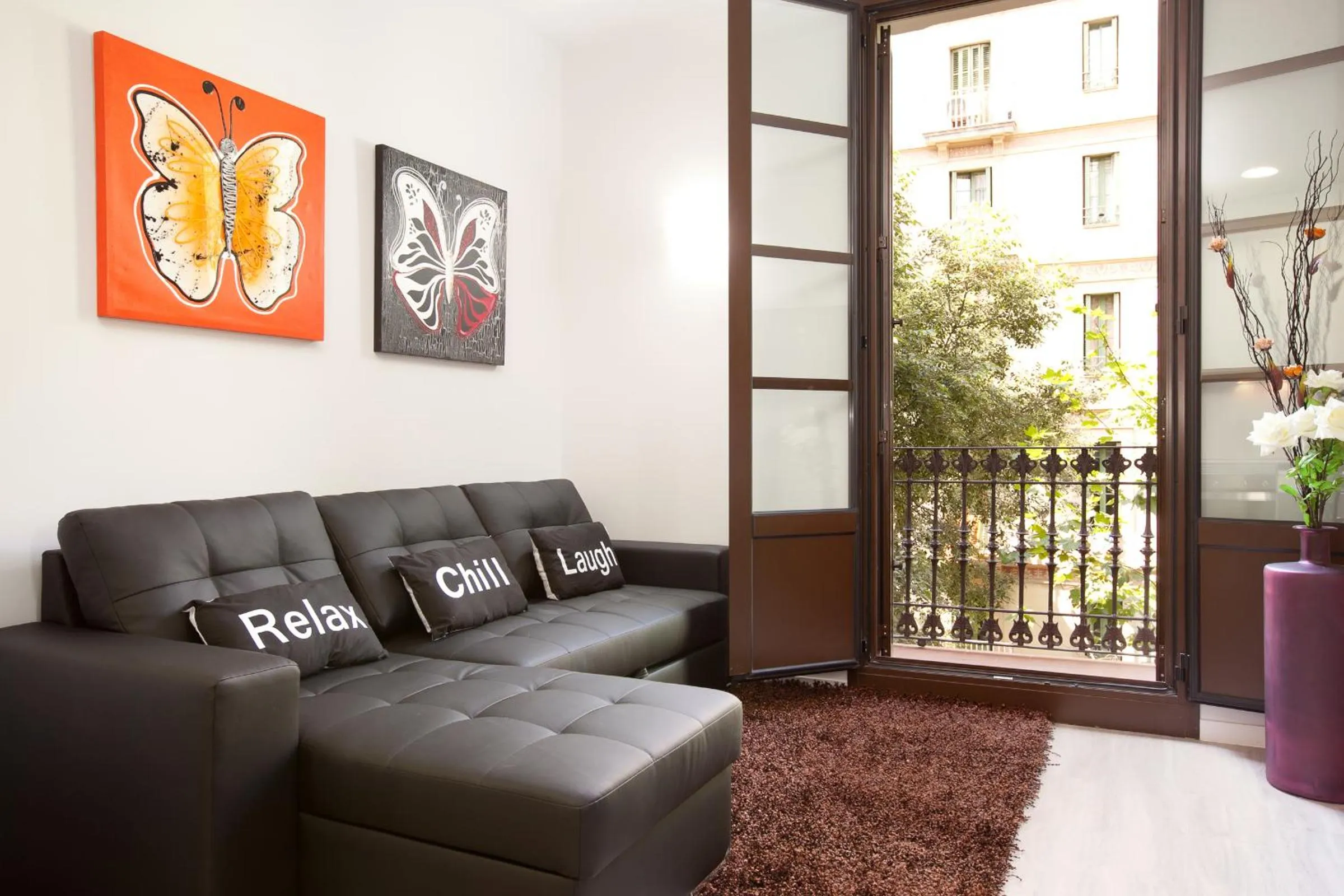 Living room in APBCN Eixample Center