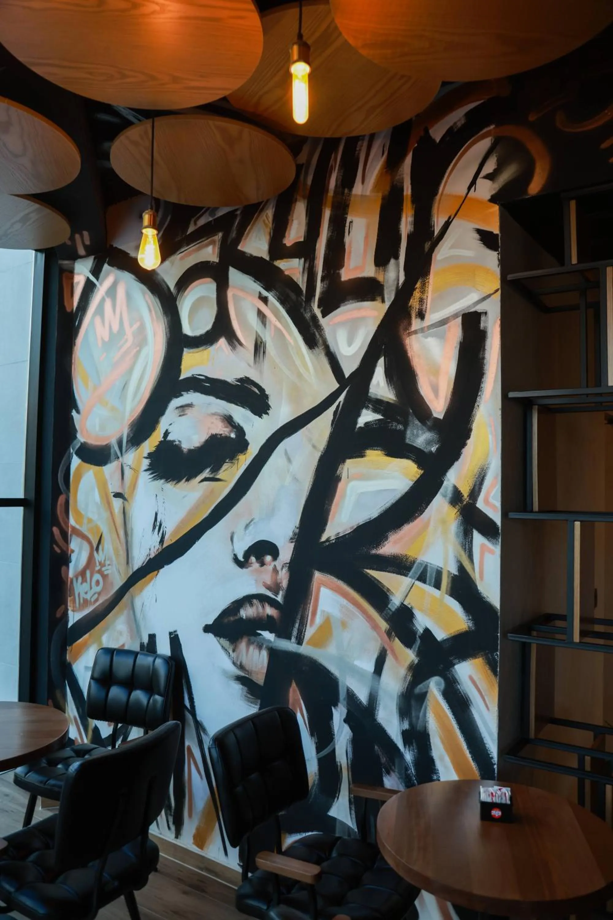 Lounge or bar in BAZ'HUR Boutique Hotel