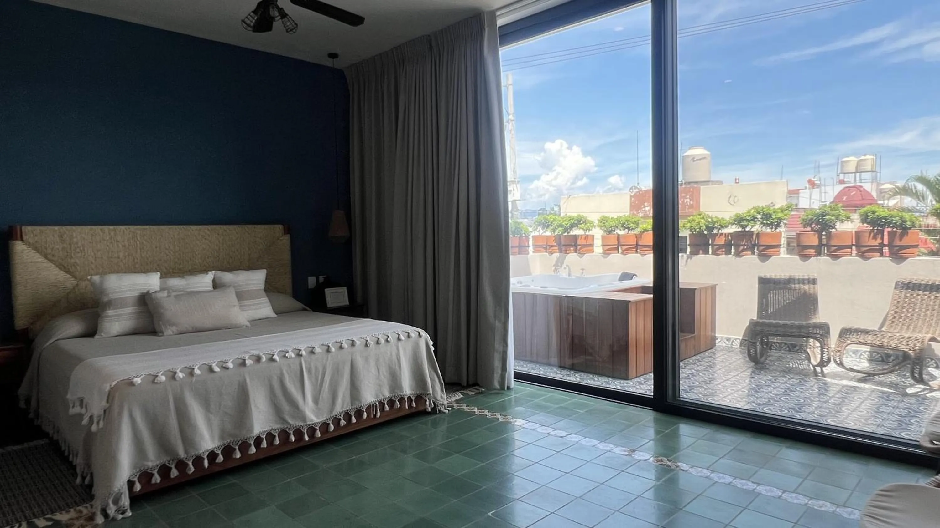 Balcony/Terrace, Bed in Hotel Boutique Gloriagave