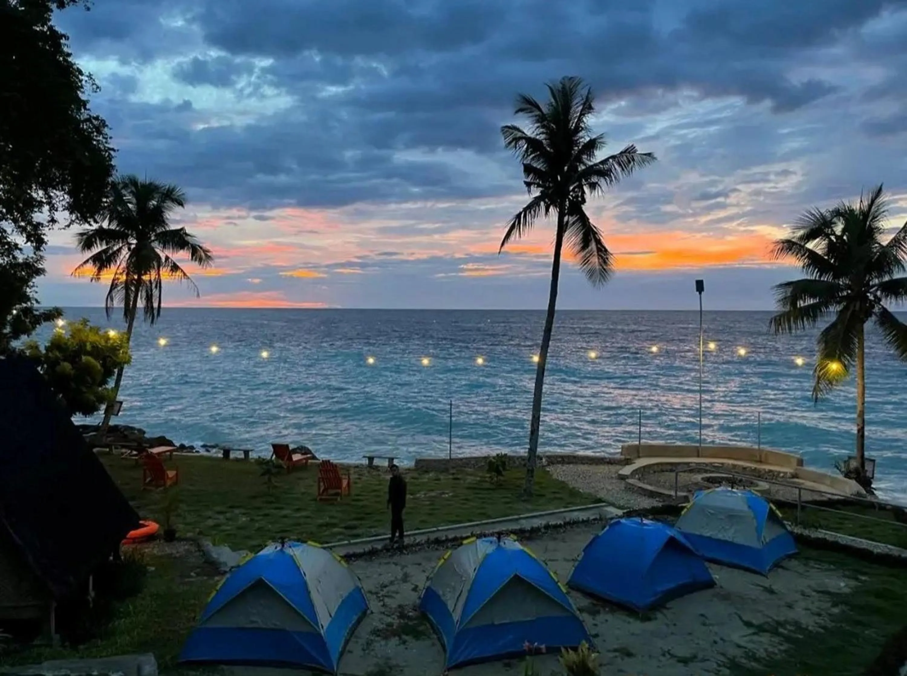Sea view in Hagdan Reef Dive Spot by HiveRooms