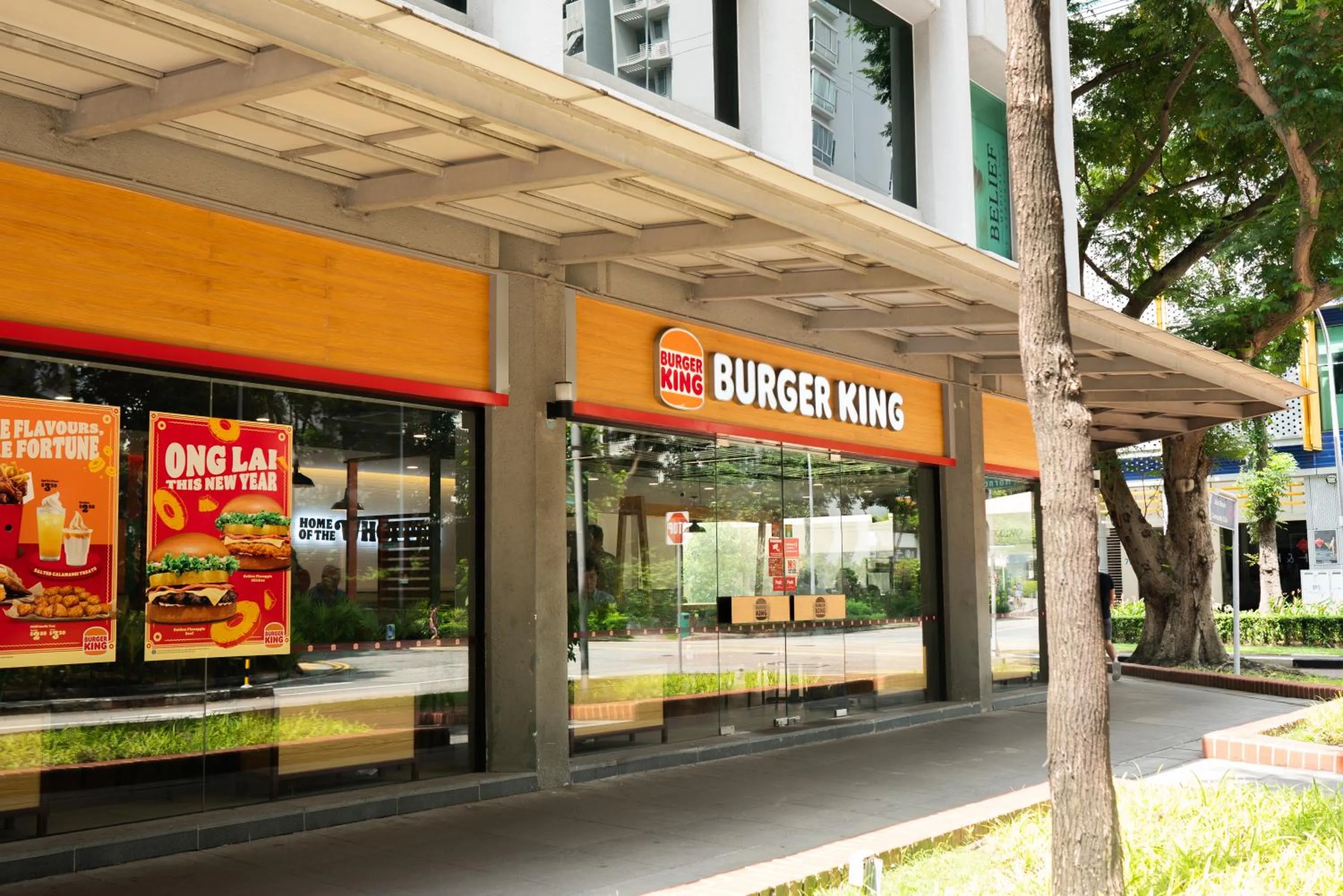 Restaurant/places to eat in Code Hostel at Lavender