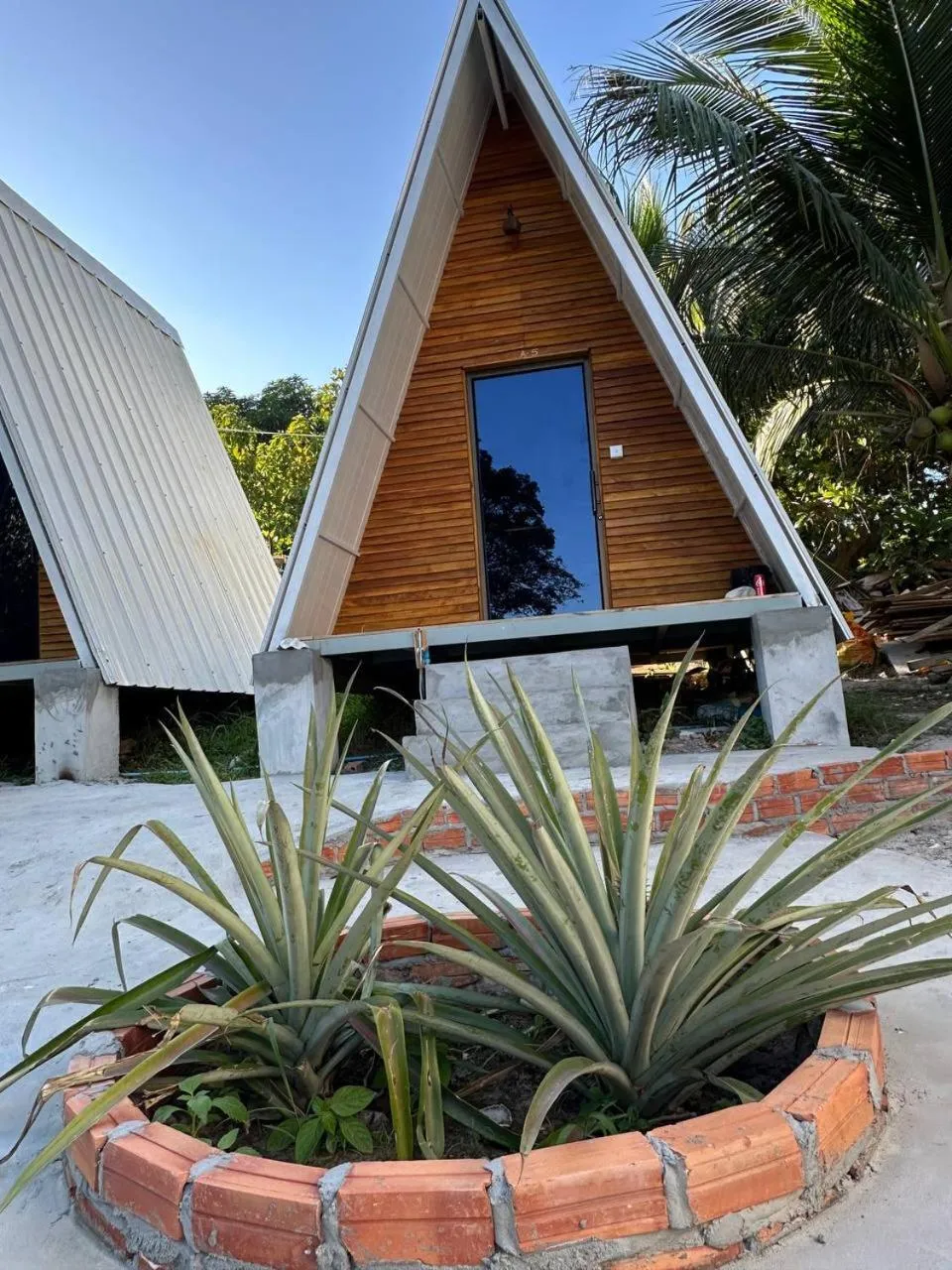 Romny cozy bay Resort