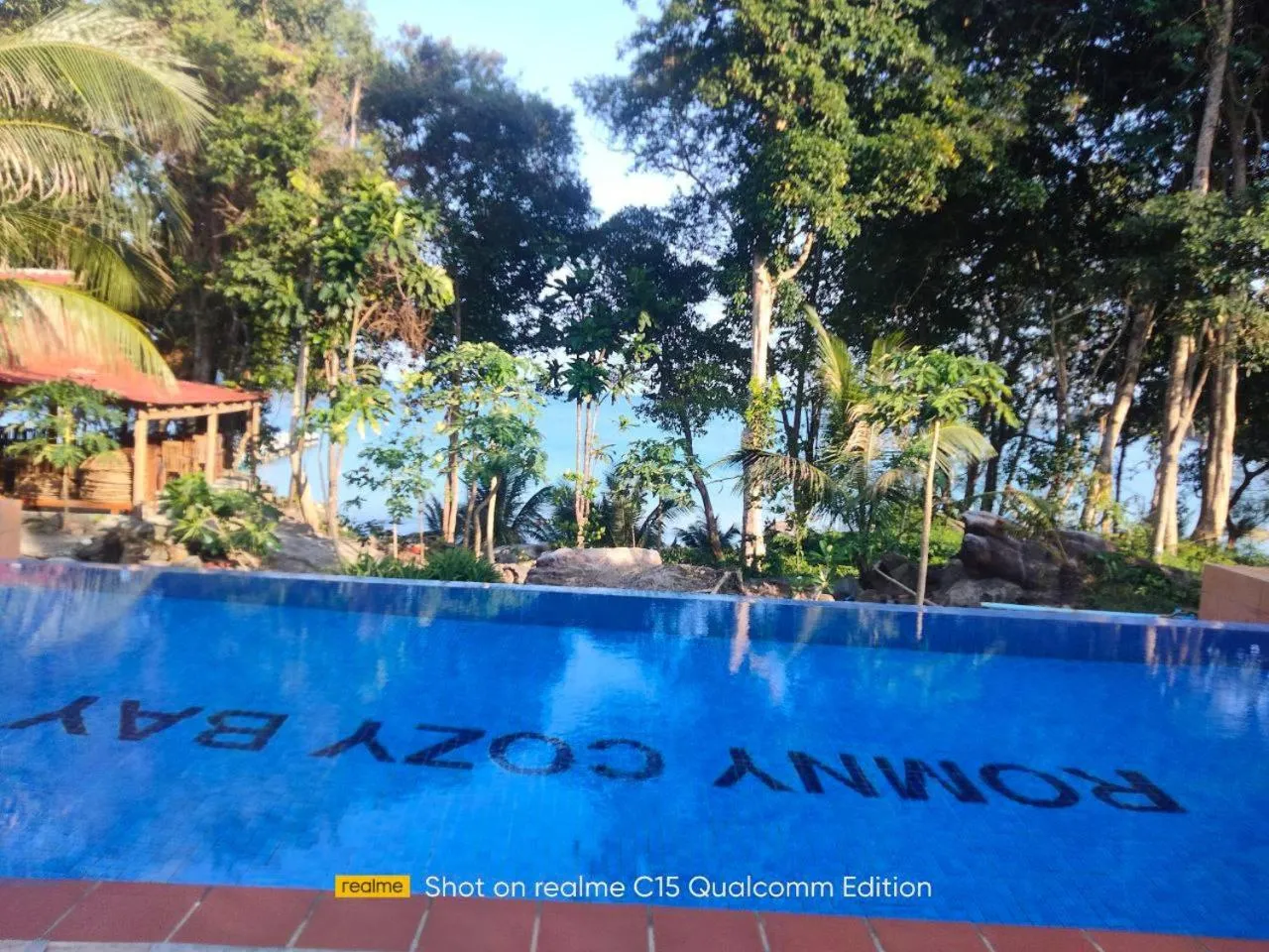 Romny cozy bay Resort