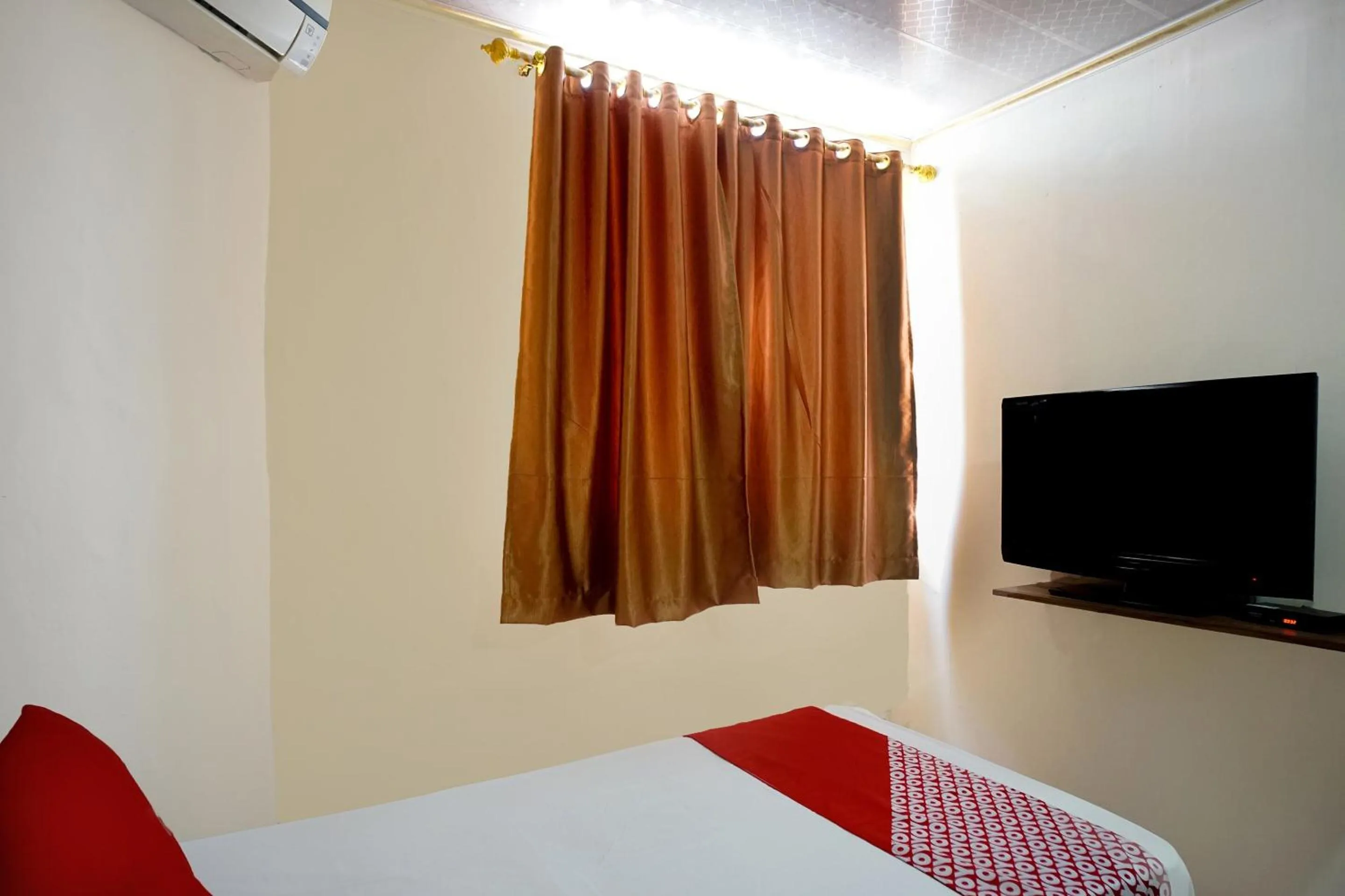 Bedroom in OYO 93066 D'niel Homestay Syariah