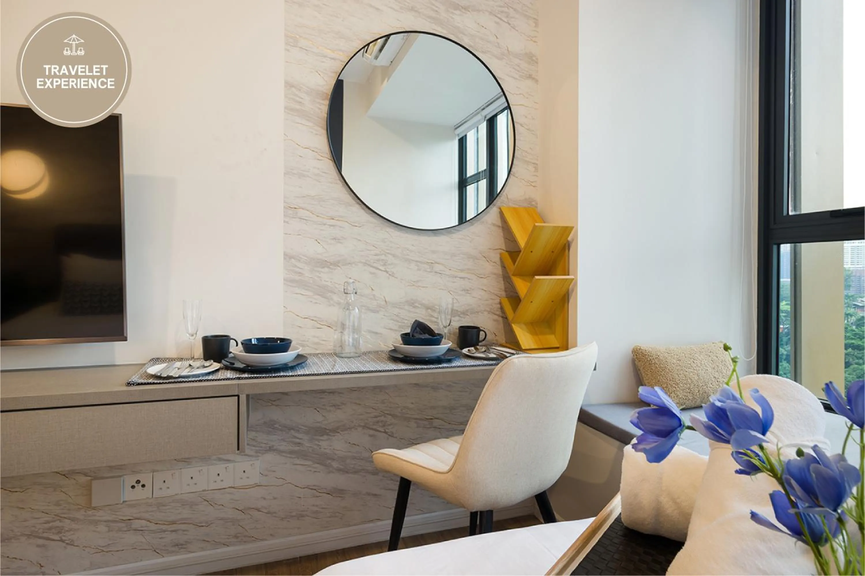 Seating area in Ceylonz Suite KLCC, Travelet