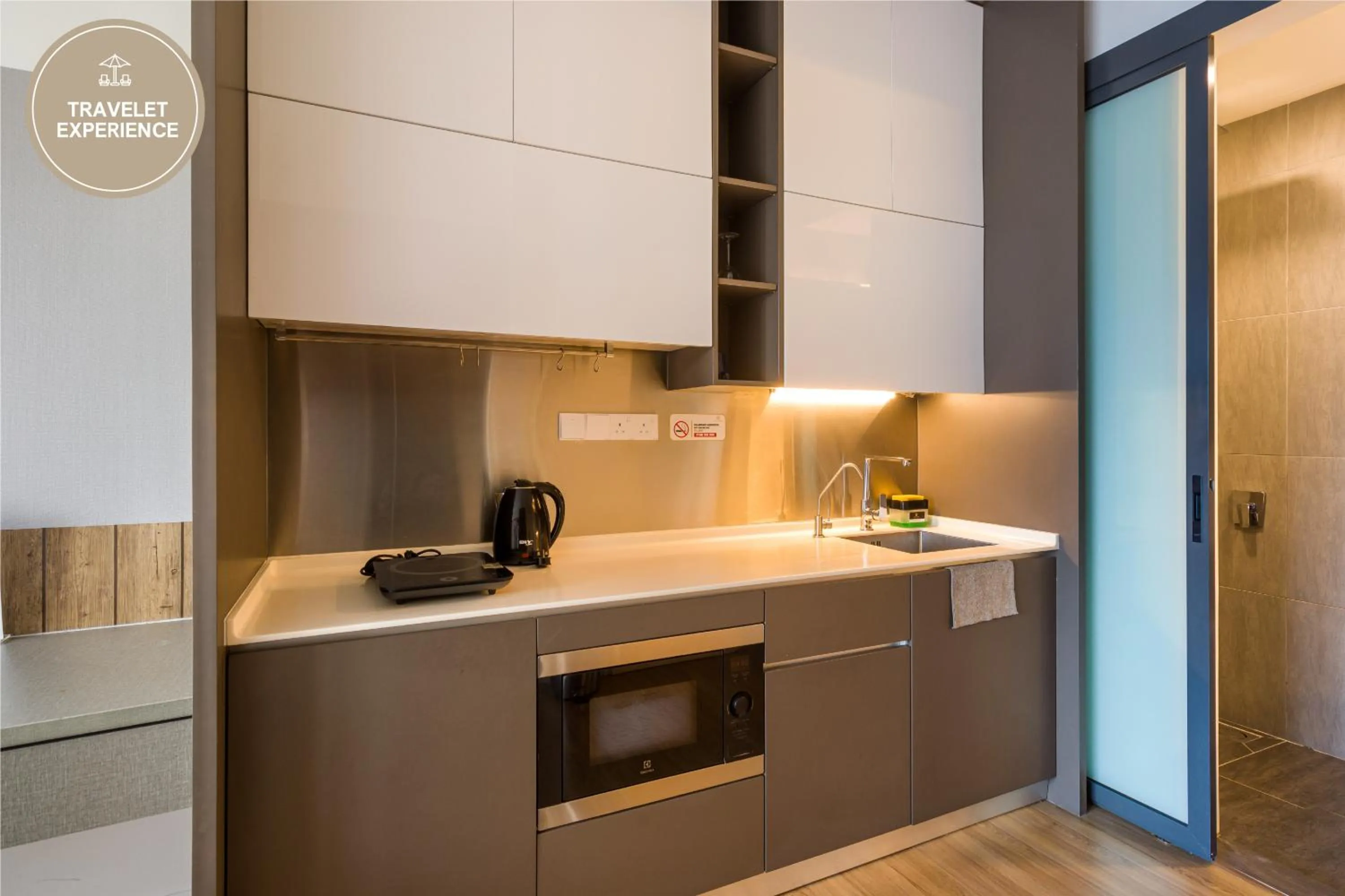 Kitchen or kitchenette in Ceylonz Suite KLCC, Travelet