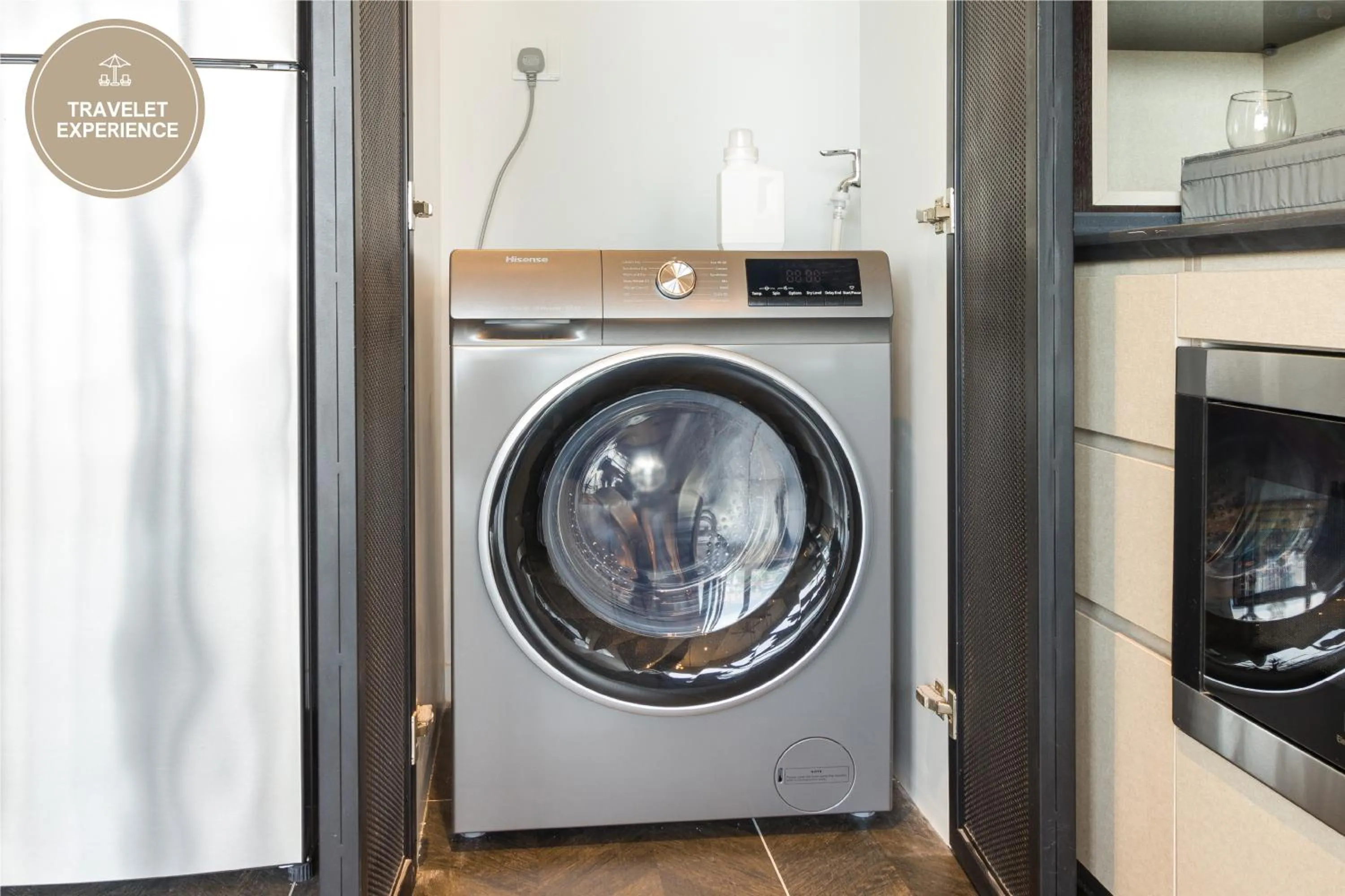 washing machine in Scarletz Suites KLCC, Travelet
