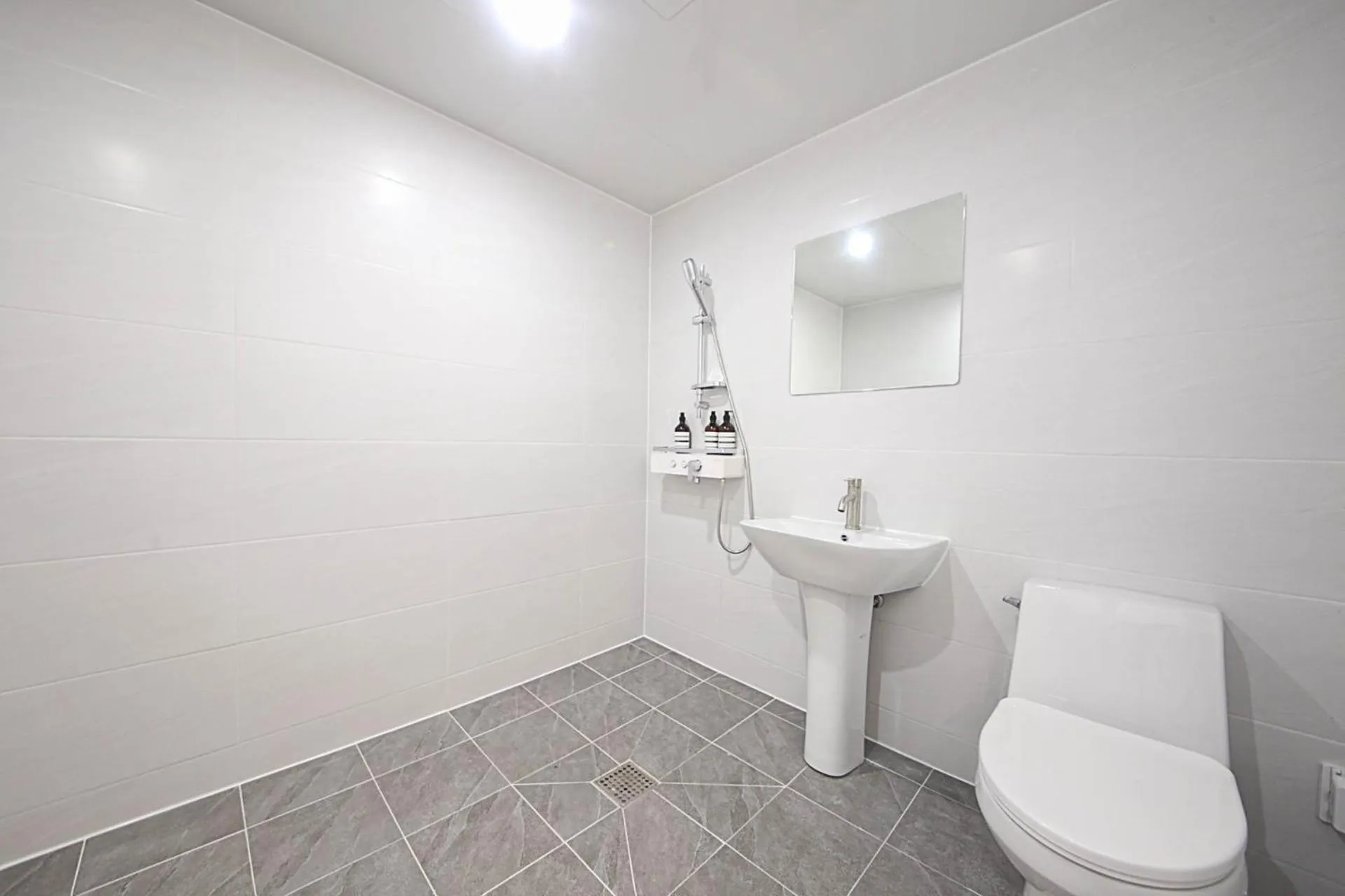 Toilet in Busan Seomyeon Broa Hotel