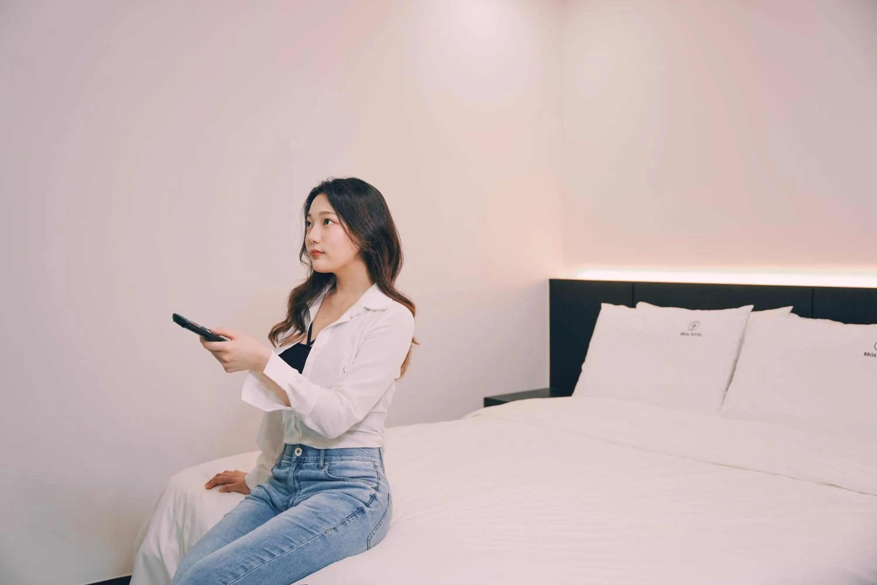 People, Bed in Busan Seomyeon Broa Hotel