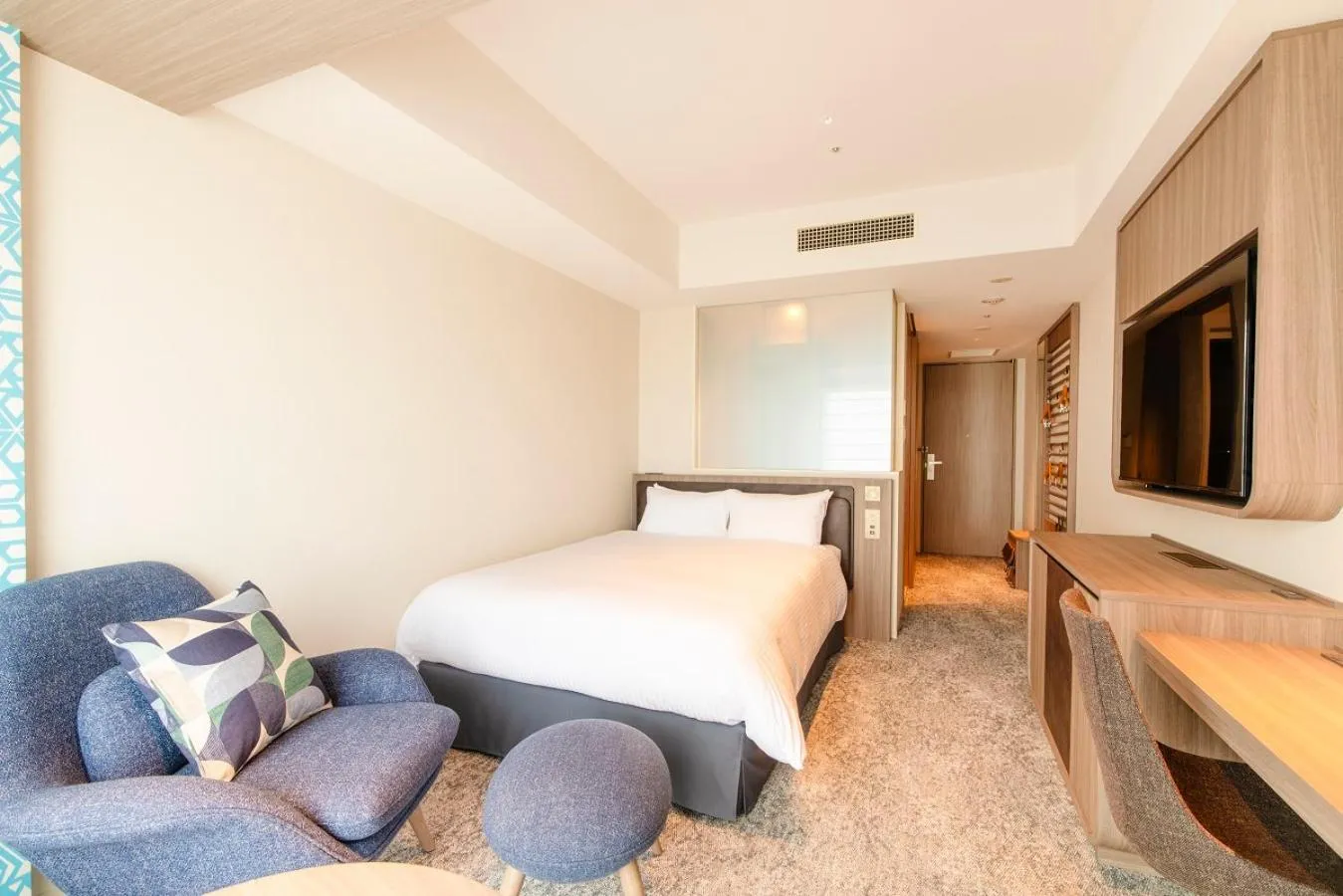 Photo of the whole room, Bed in Hotel Emion Sapporo