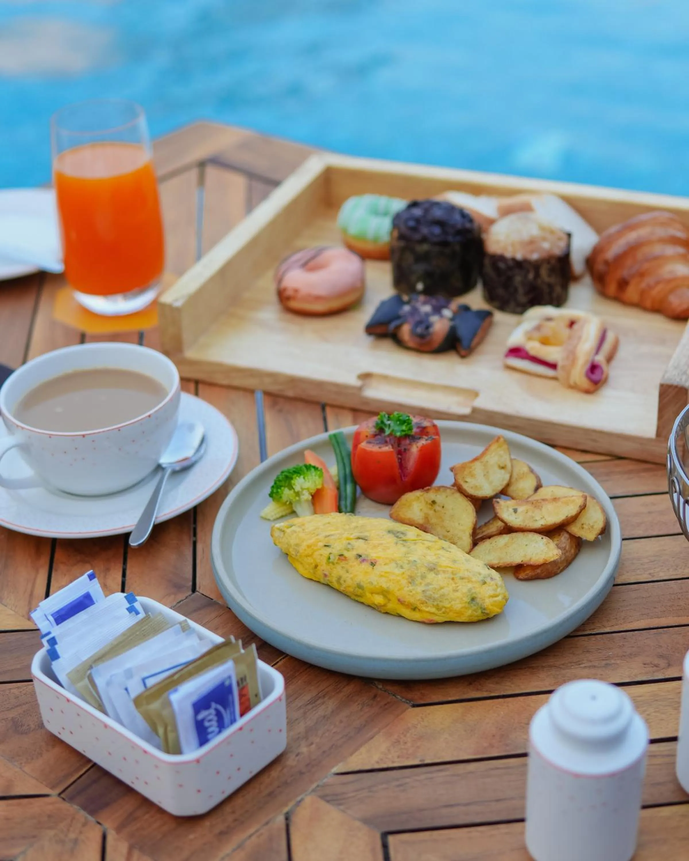 Breakfast in The Artiste, Kochi, A Tribute Portfolio Hotel , Forum Mall