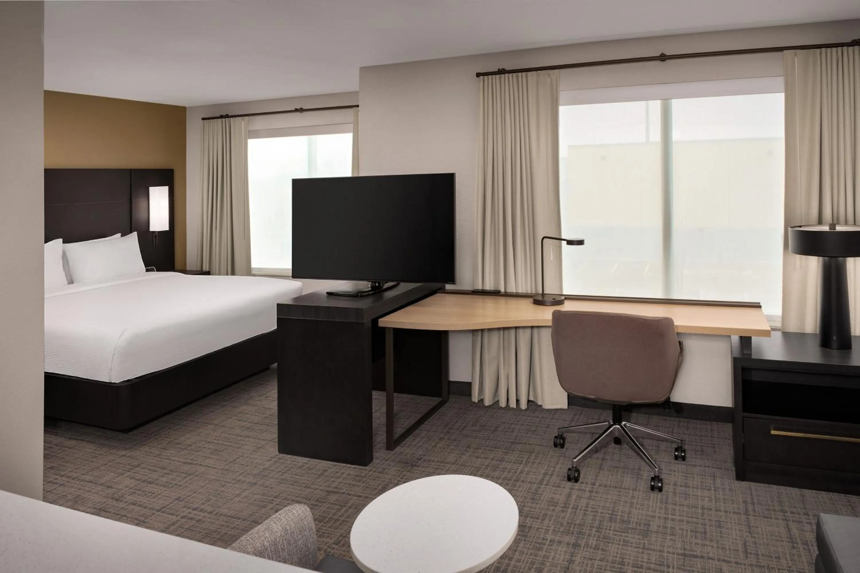 Photo of the whole room, Bed in Residence Inn by Marriott Dallas Grand Prairie